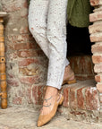 Delan Cuoio ballerina chanel in camoscio nocciola con tacco 2 cm. artigianale pugliese