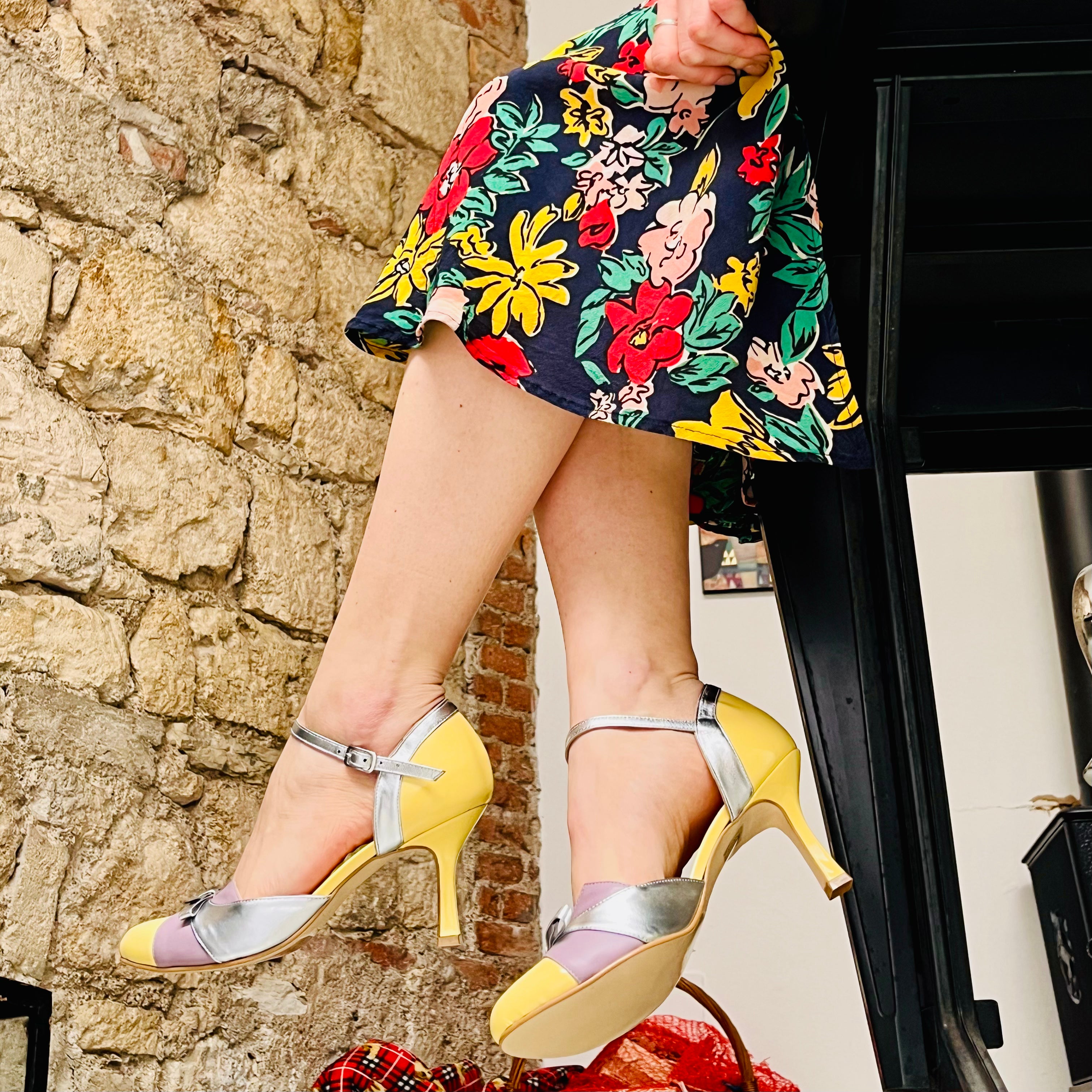 Lory Cedro decolletè d&#39;orsay in nappa e vernice con tacco stile vintage artigianale