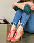 Mindy Cuoio scarpetta t bar in tacco 7 cm in nappa cuoio e corallo artigianale