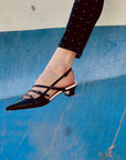 Gloria Black sandalo chanel  in nappa nera con cinturini e tacco basso artigianale