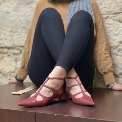 Image of Yara Brick decollete in nappa con cinturini tacco 3cm artigianale marchigiana