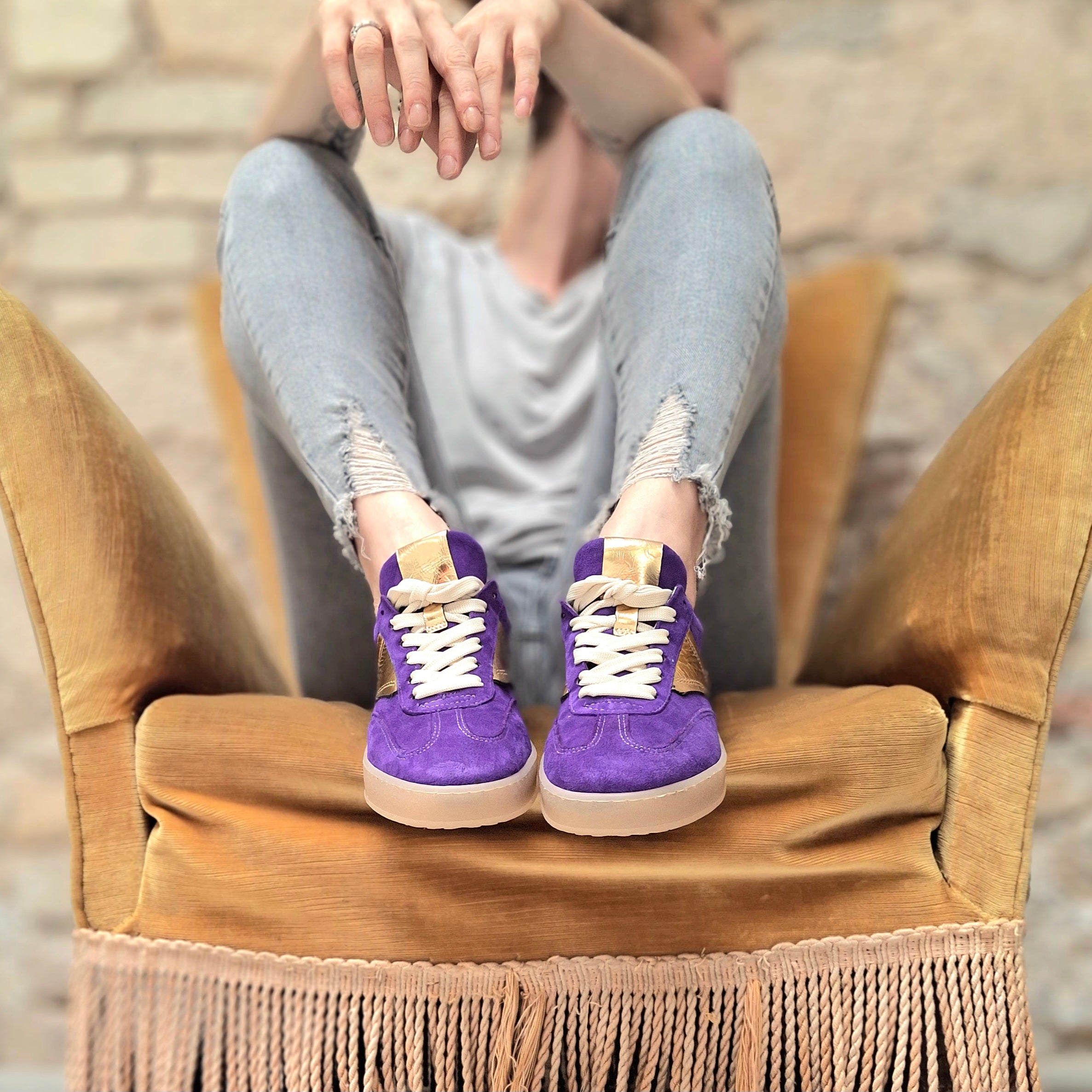 City Violet sneaker in camoscio e pelle laminata color oro e viola sti La Gatta Con Gli Stivali