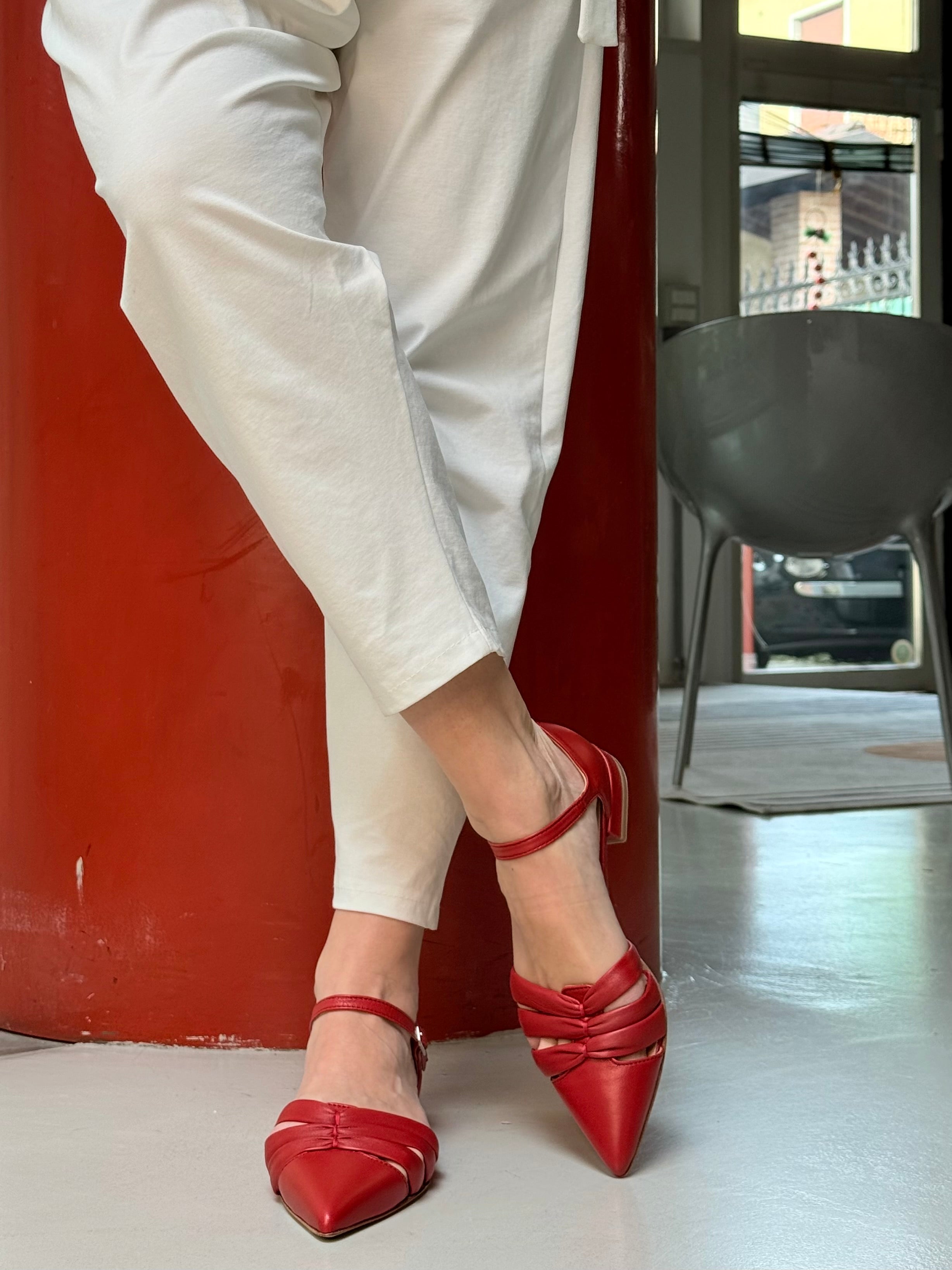 Image of Naima Red ballerina in pelle rossa tacco 2cm artigianale marchigiana