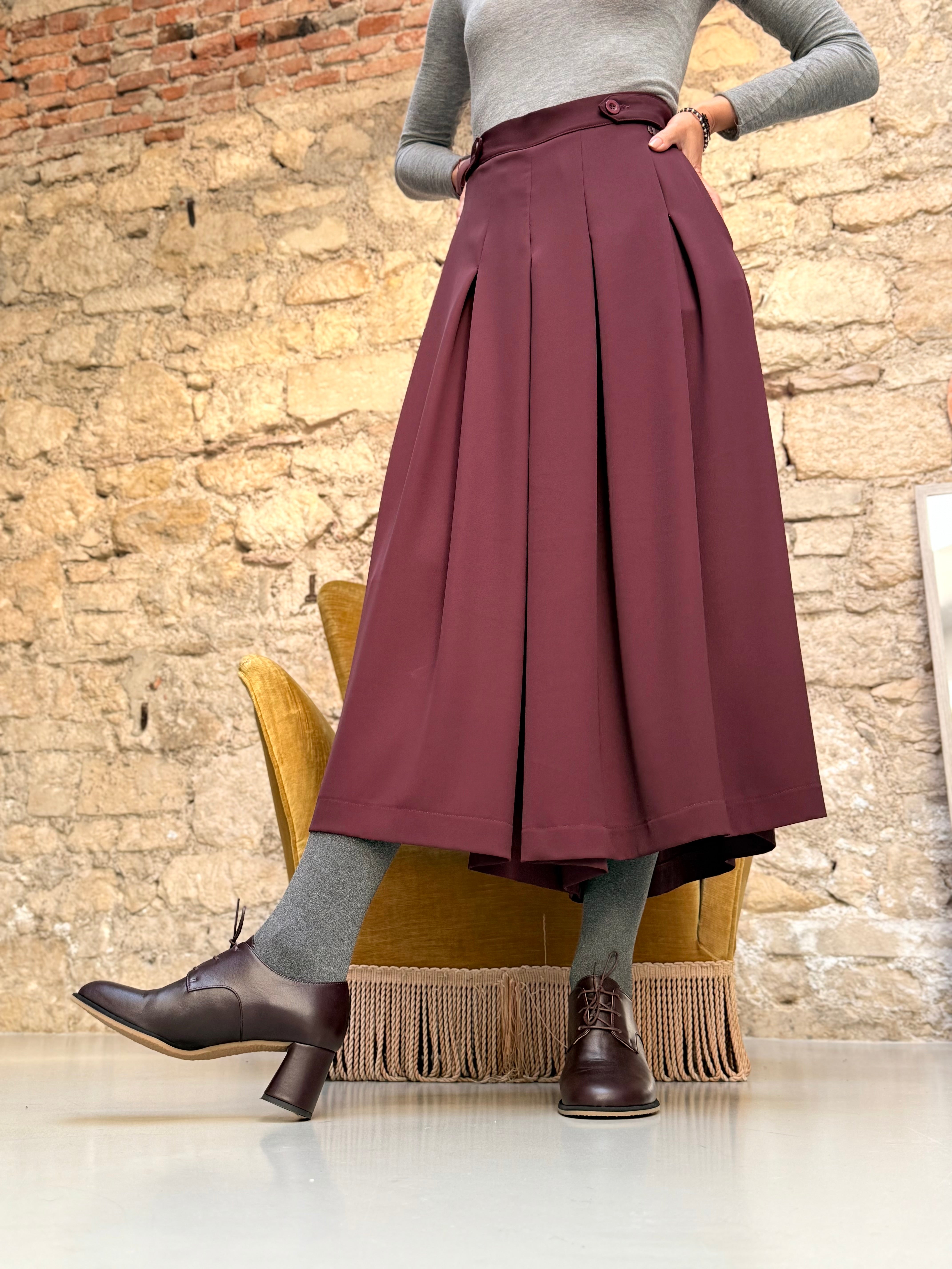 Image of Soho Bordò francesina in nappa bordeaux tacco 6 lav. artigianale marchigiana
