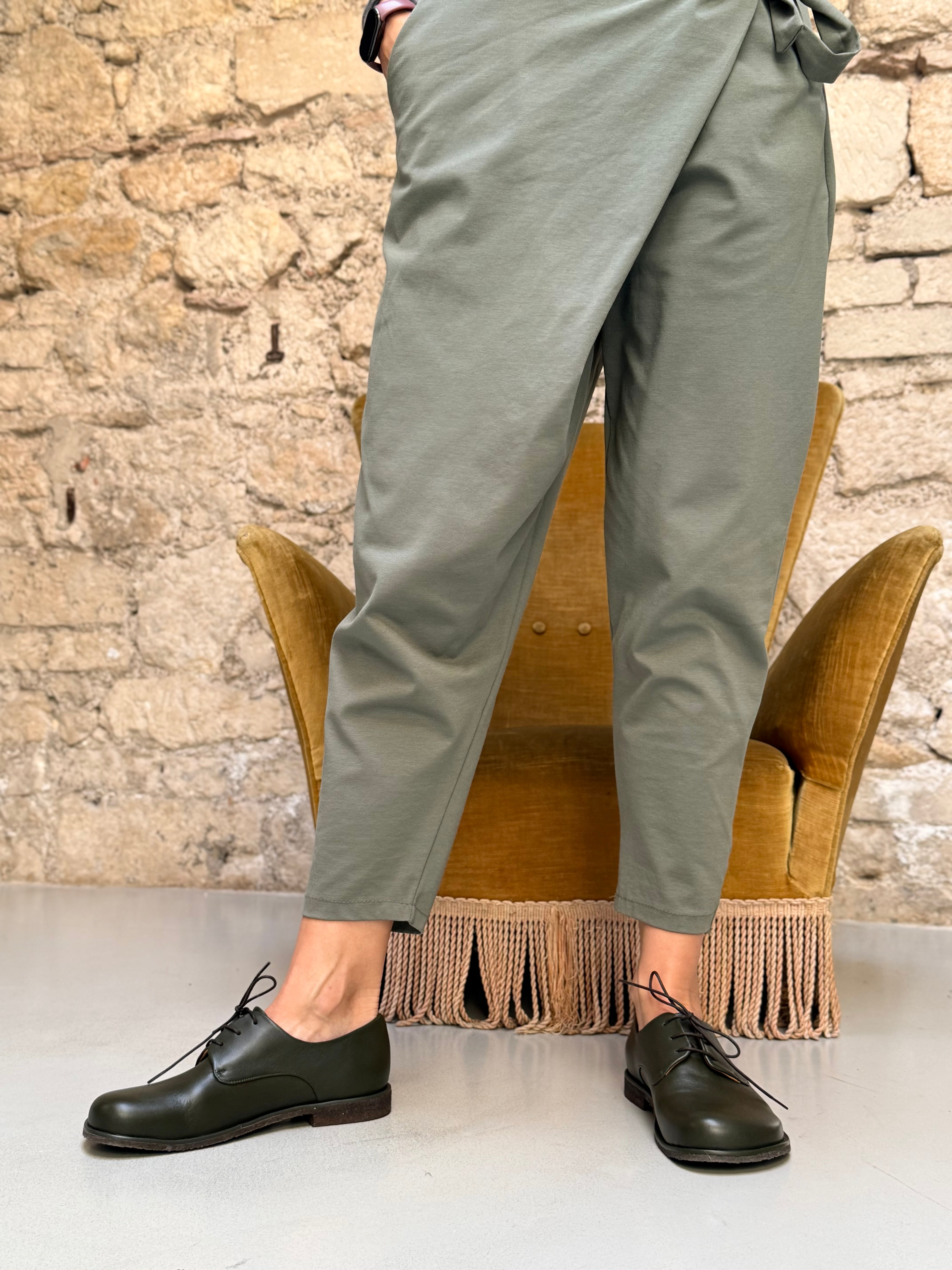 Image of Chaplin Olive derby in nappa verde oliva tacco 2 lav. artigianale lagattaconglistivali