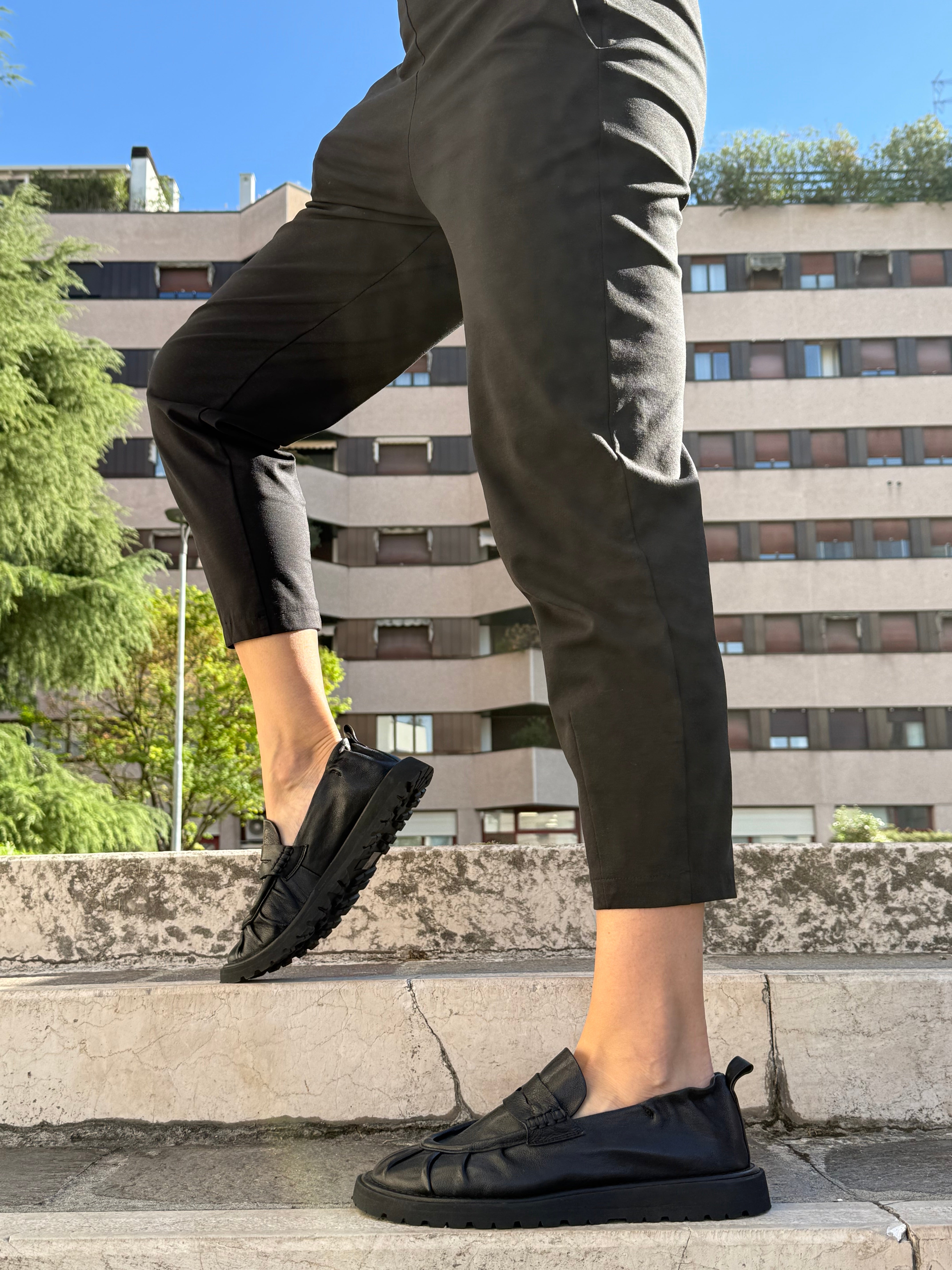 Image of Beretta Black mocassino in pelle nera lav. artigianale marchigiano