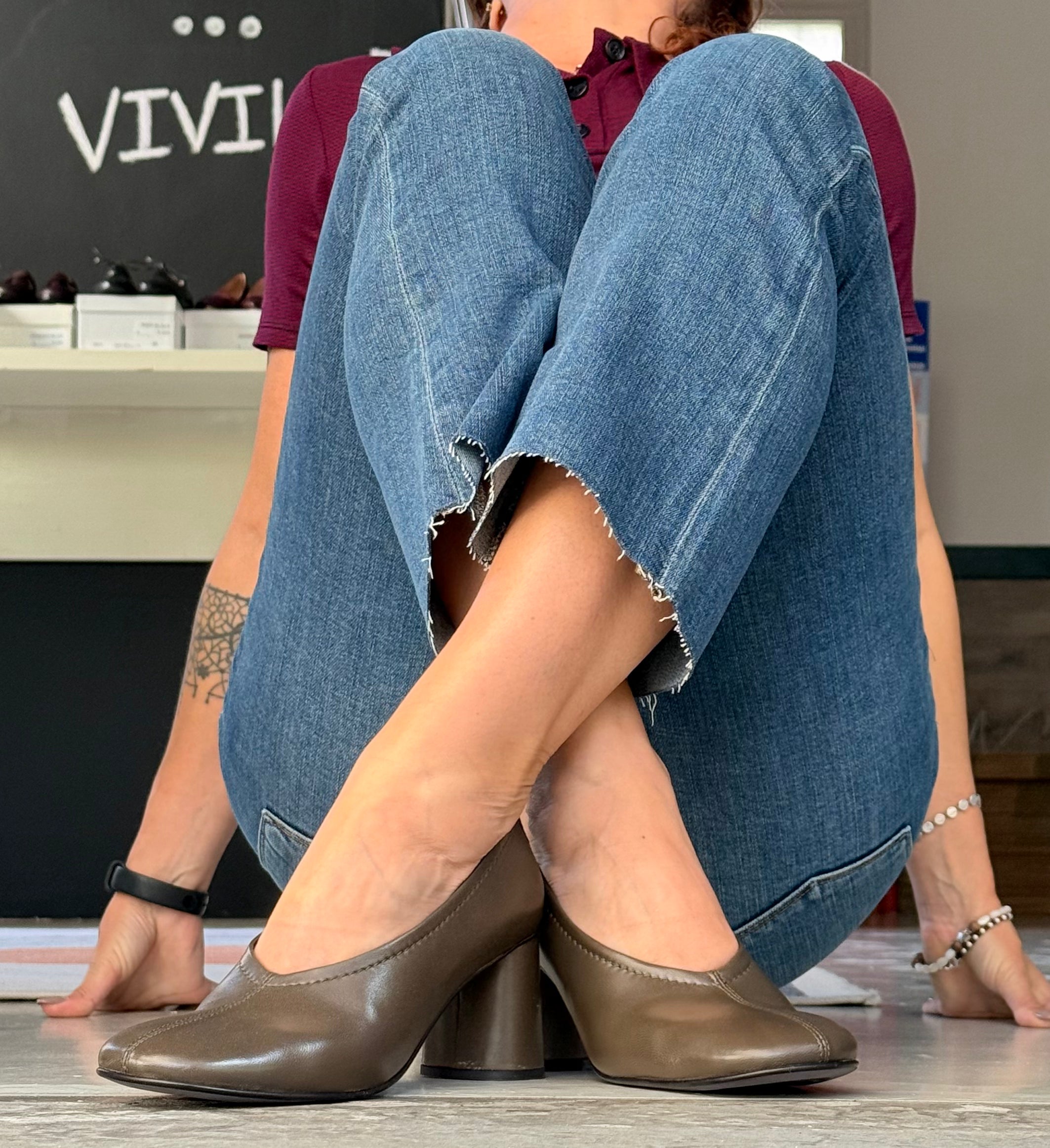 Image of Margie Fango decollete in nappa verde  tacco 7 artigianale marchigiana