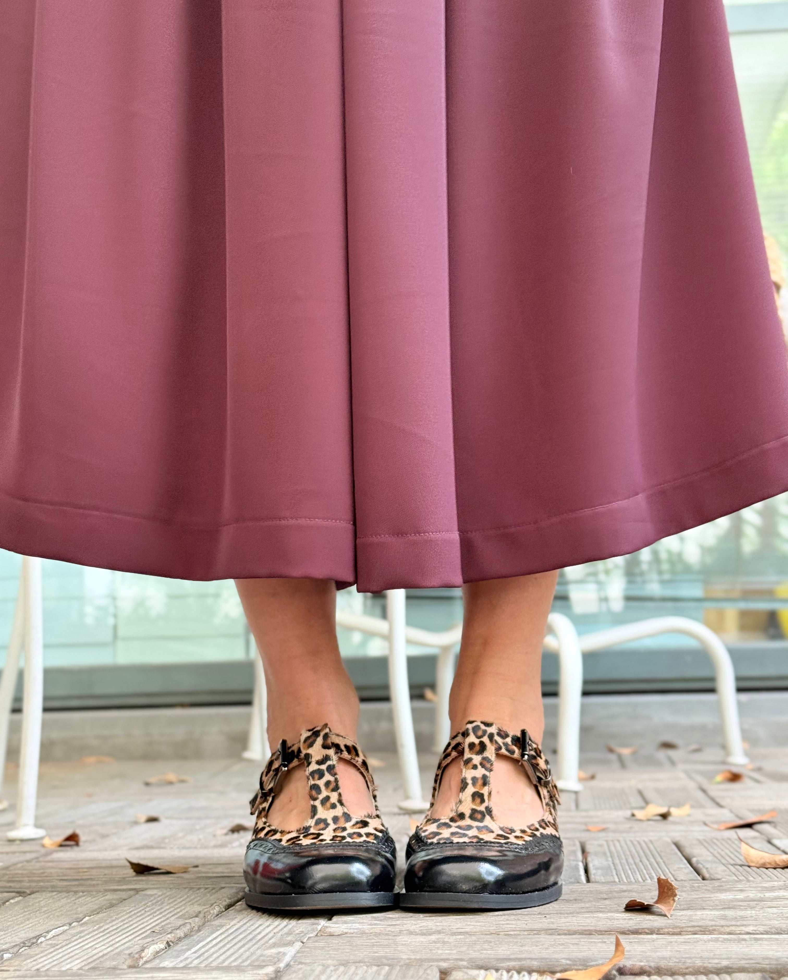 Image of Colette pony scarpina bassa t-bar in nappa cavallino e naplak nero tacco 4 lavorazione marchigiana