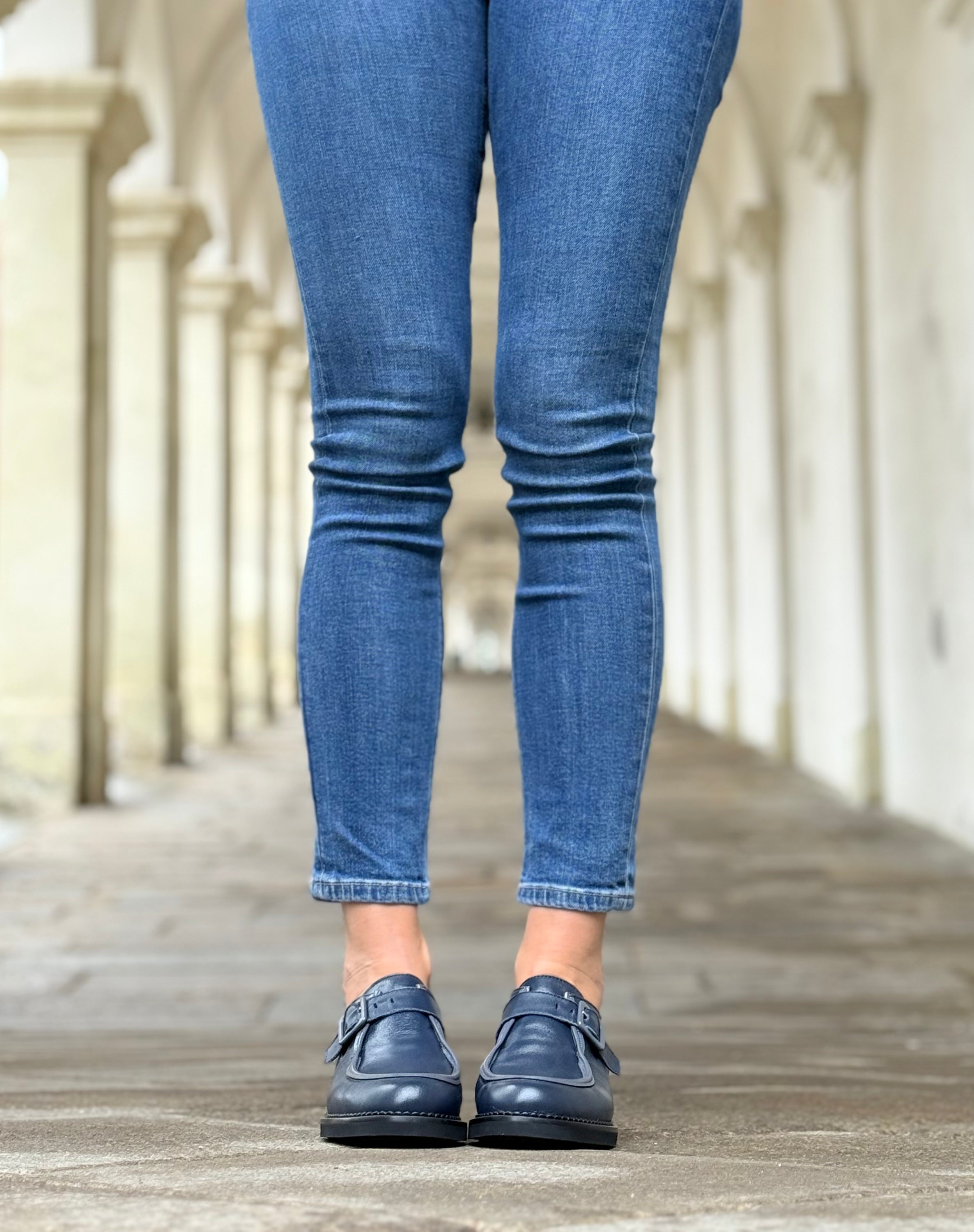 Image of Studio Blue ingegnere in pelle blu scuro tacco 3cm artigianale marchigiano