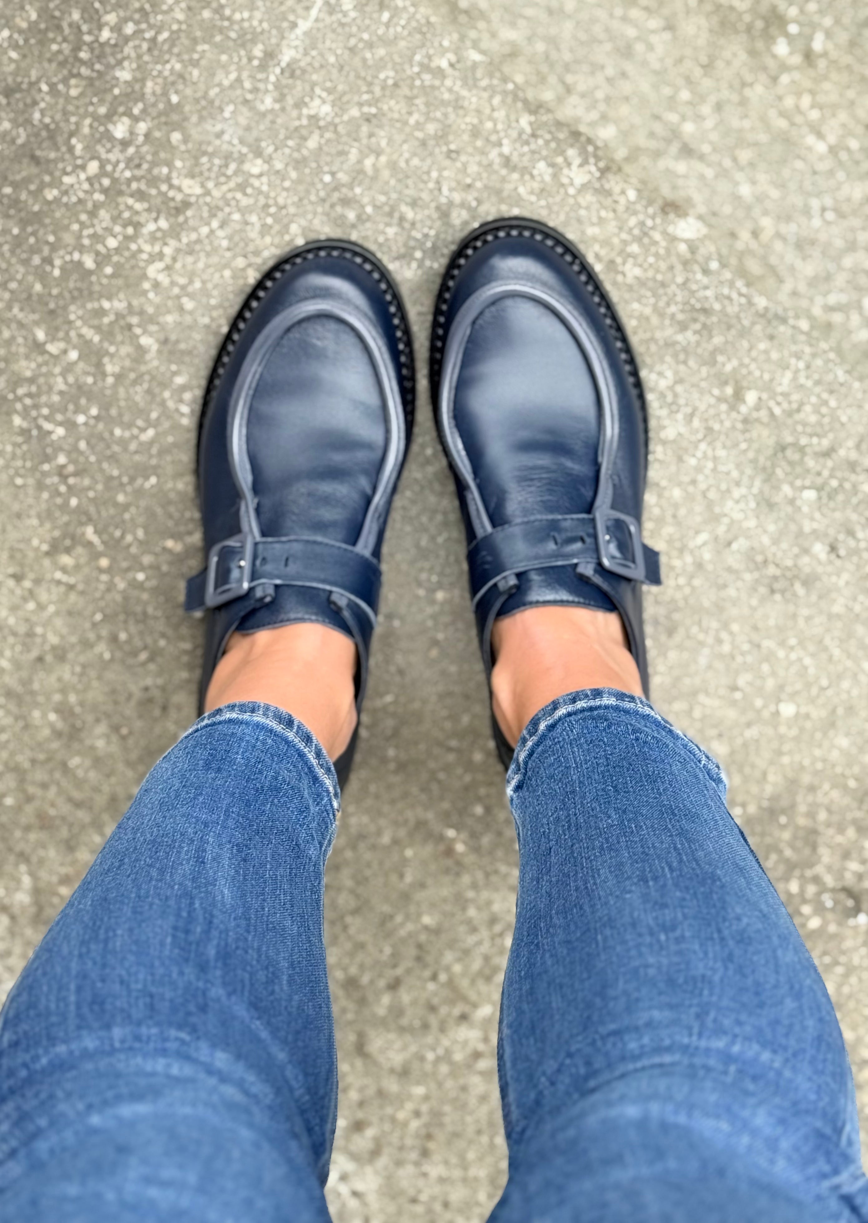 Image of Studio Blue ingegnere in pelle blu scuro tacco 3cm artigianale marchigiano