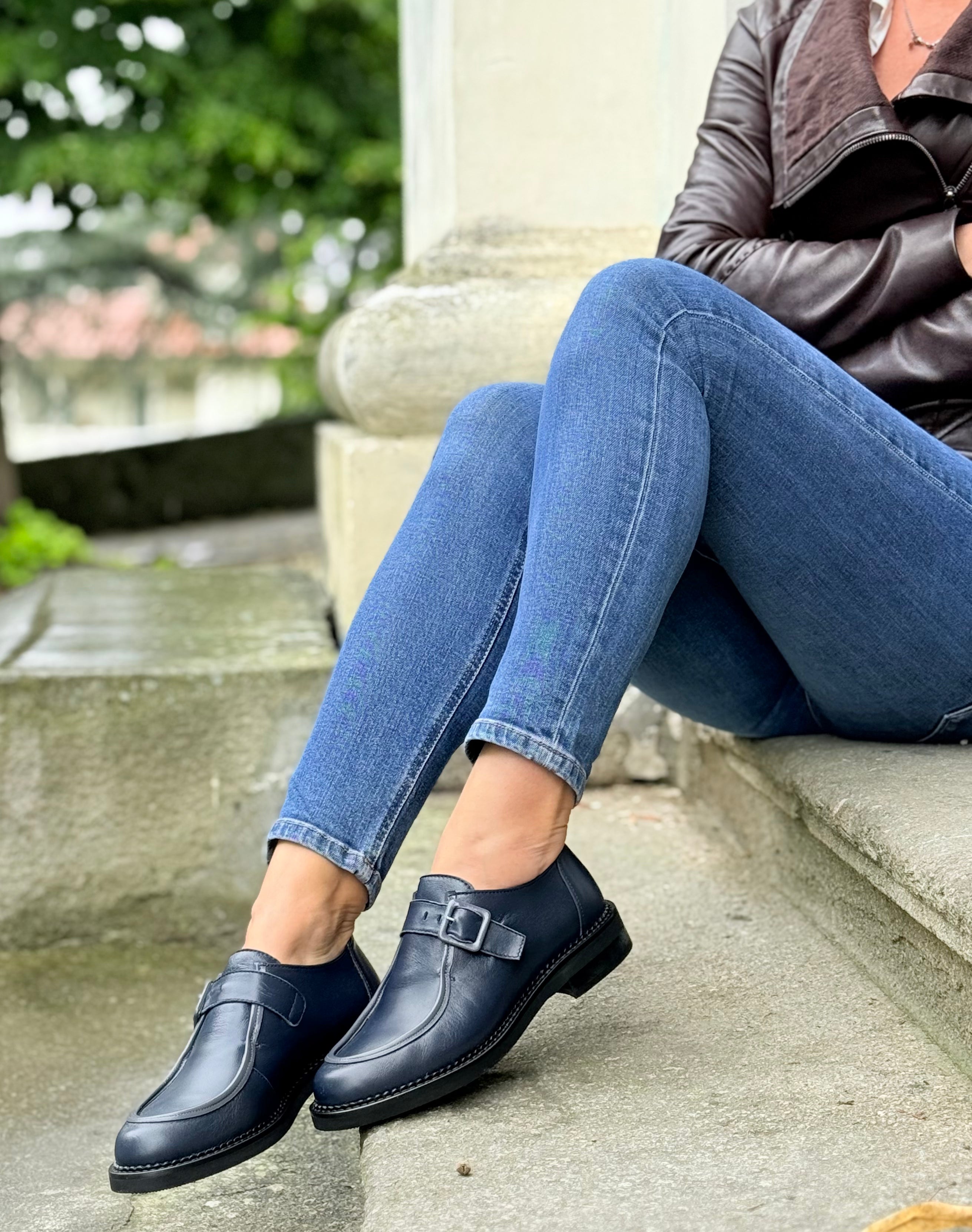 Image of Studio Blue ingegnere in pelle blu scuro tacco 3cm artigianale marchigiano