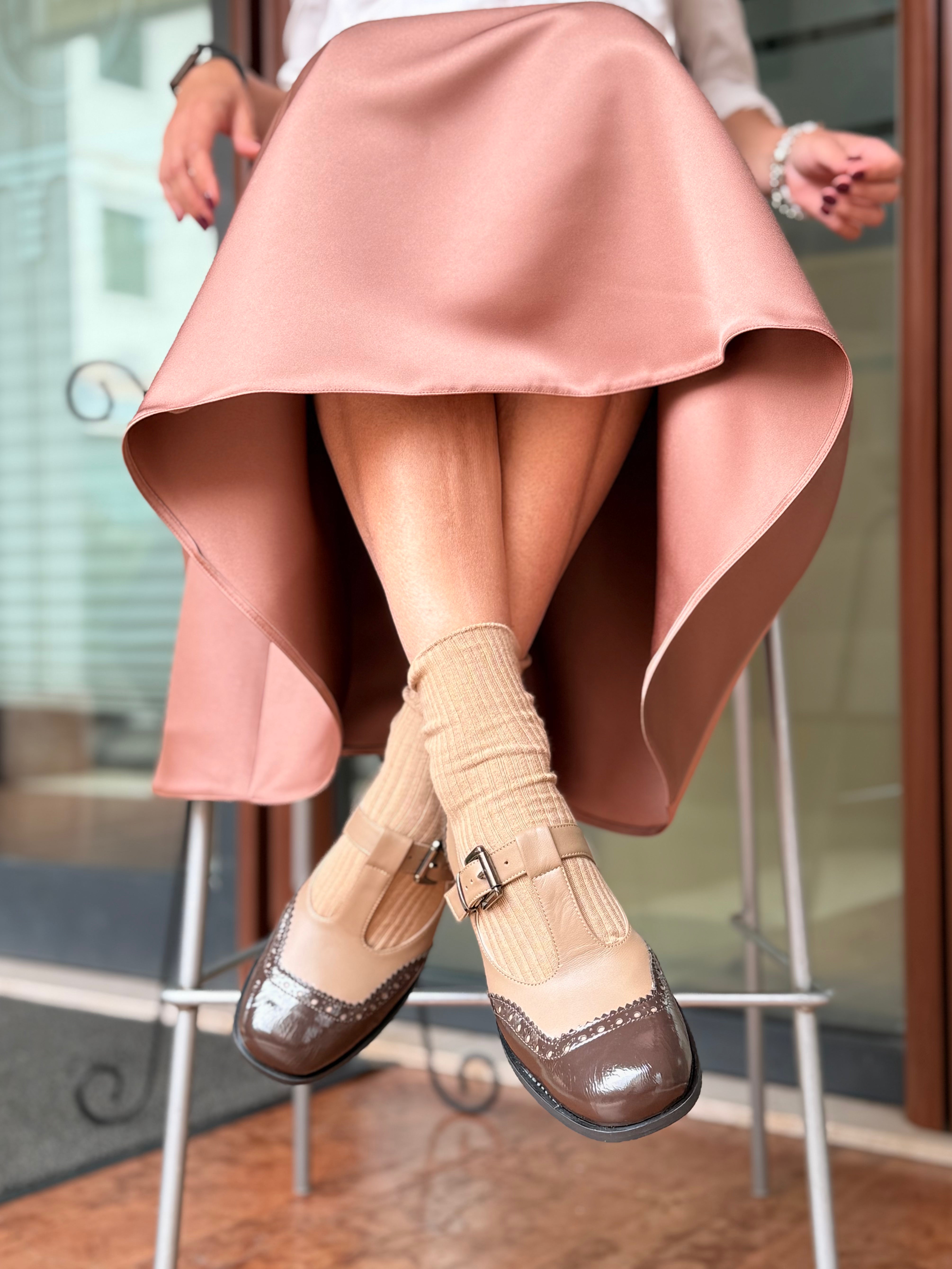 Image of Colette Hazel scarpina bassa t-bar in nappa nocciola e naplak marrone tacco 4 lavorazione marchigiana