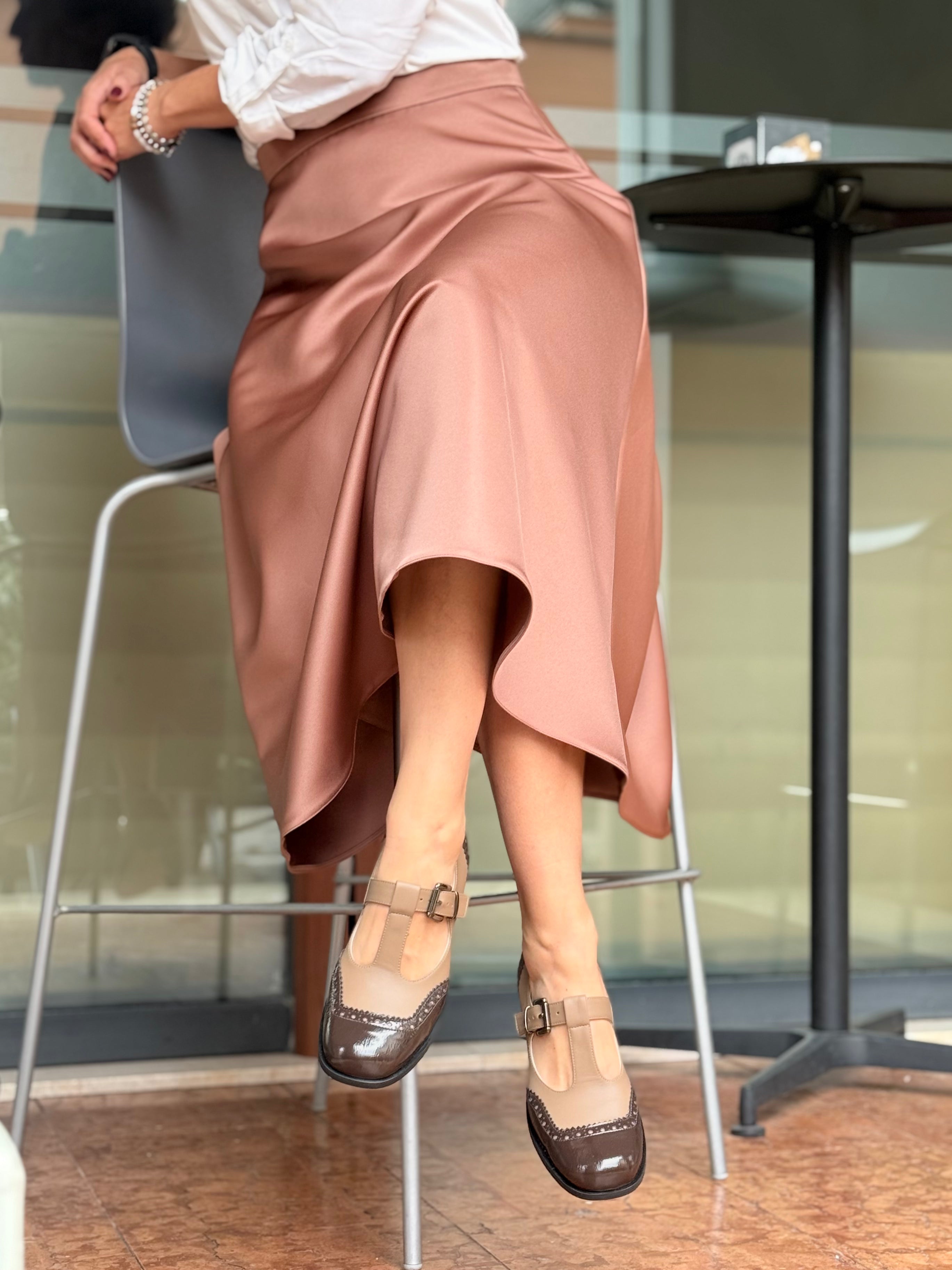 Image of Colette Hazel scarpina bassa t-bar in nappa nocciola e naplak marrone tacco 4 lavorazione marchigiana