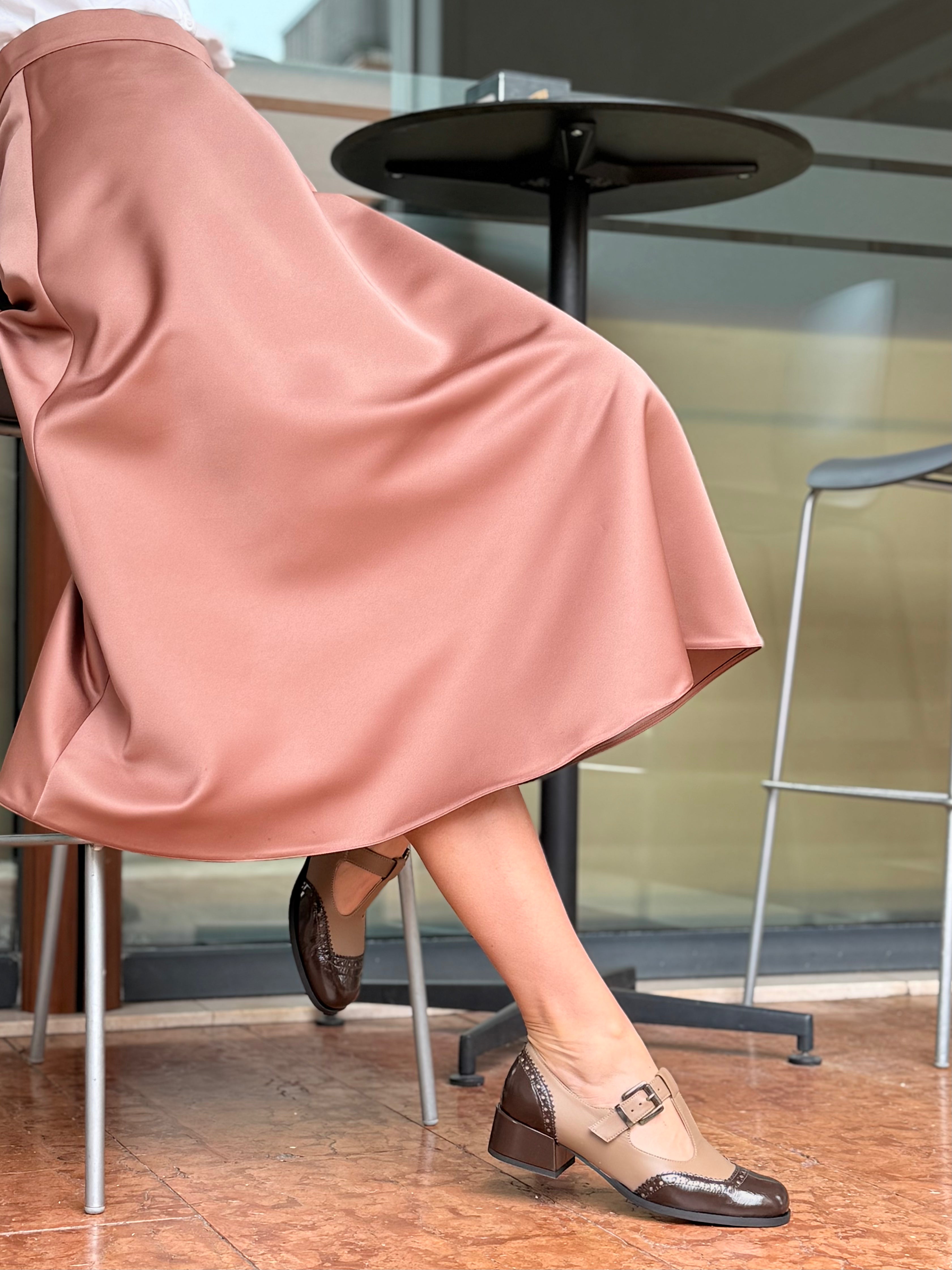 Image of Colette Hazel scarpina bassa t-bar in nappa nocciola e naplak marrone tacco 4 lavorazione marchigiana