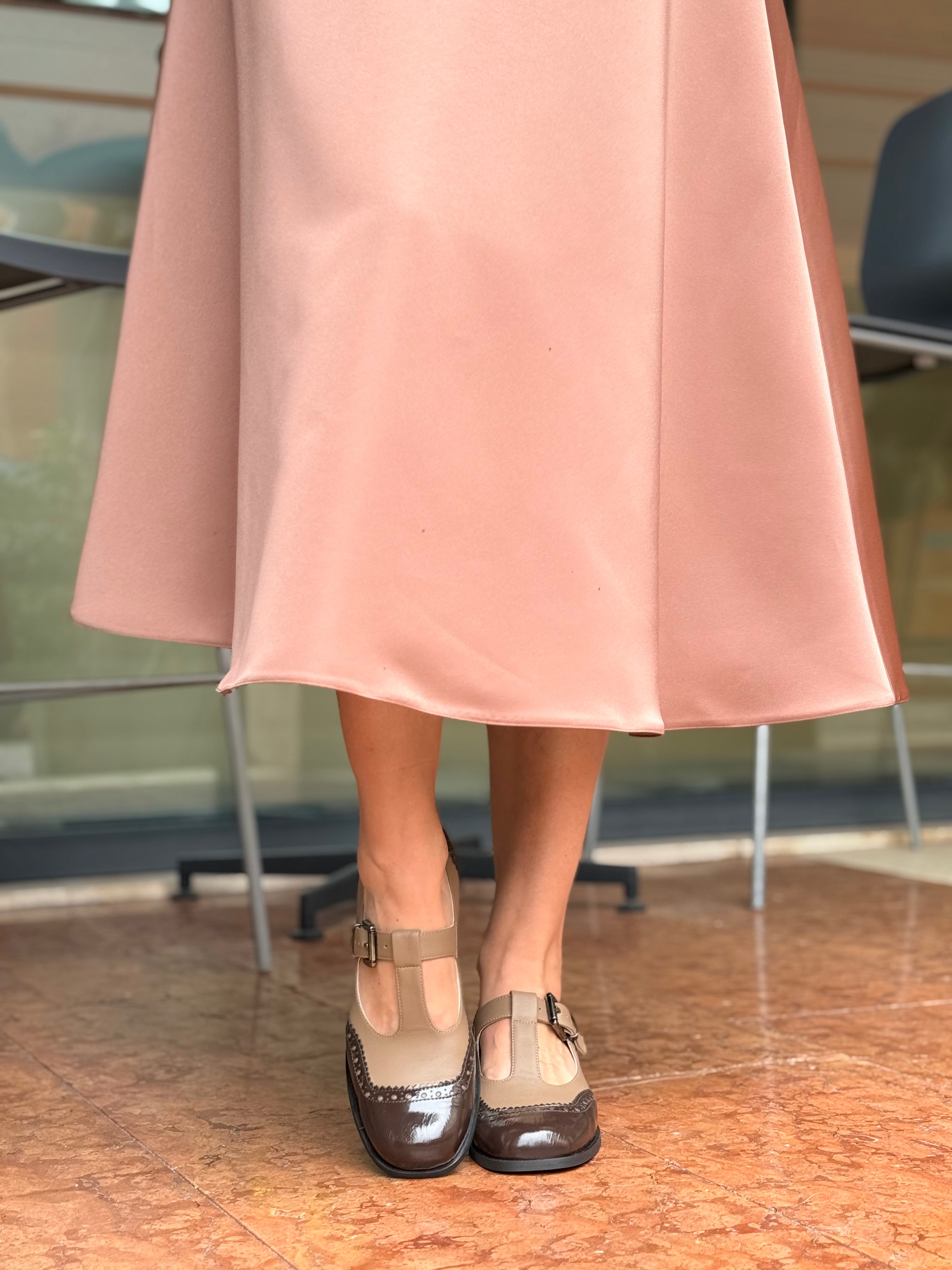 Image of Colette Hazel scarpina bassa t-bar in nappa nocciola e naplak marrone tacco 4 lavorazione marchigiana