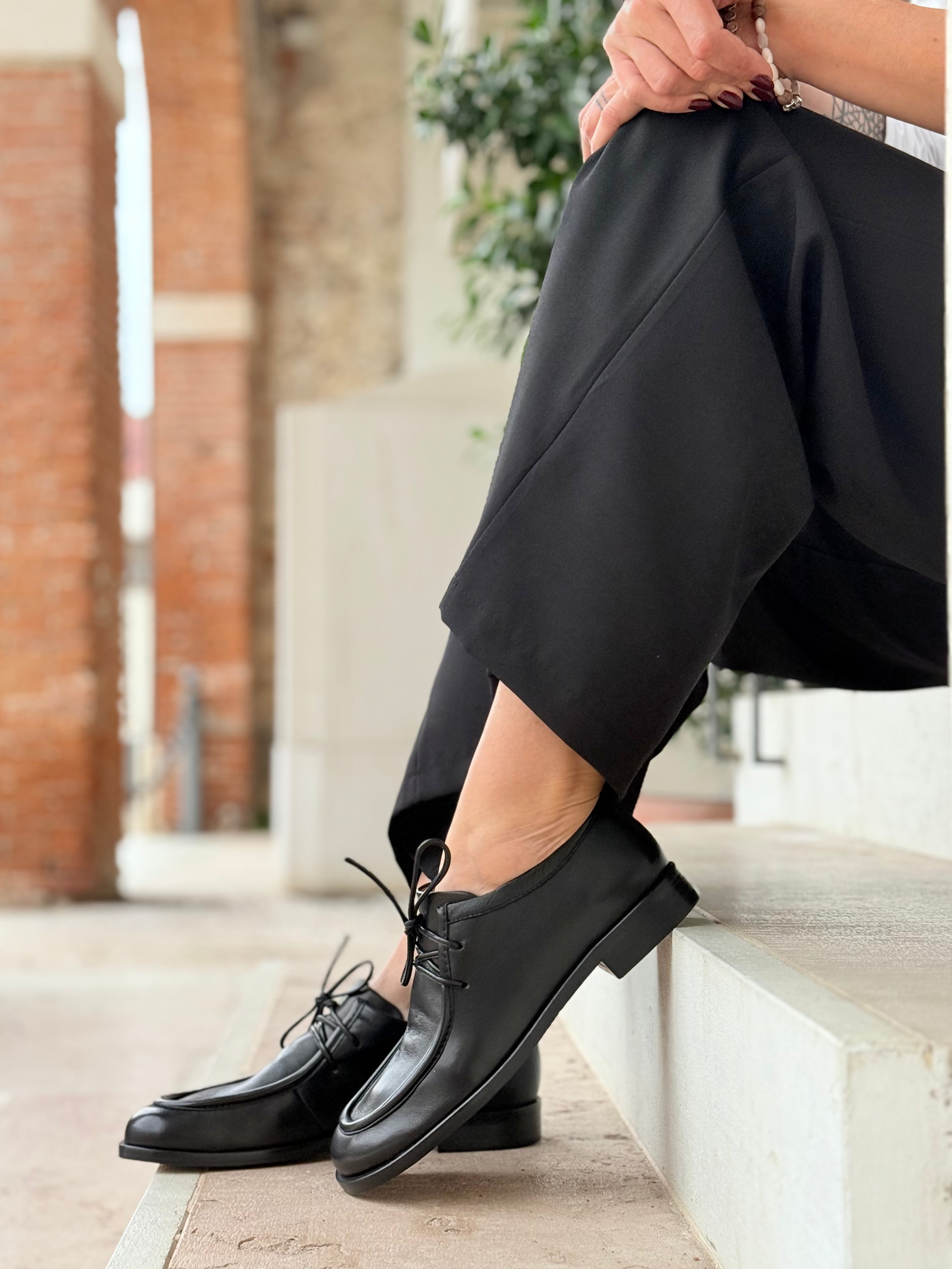 Image of Tenebra Black mocassino allacciato in nappa nera - 2 cm - lavorazione artigianale