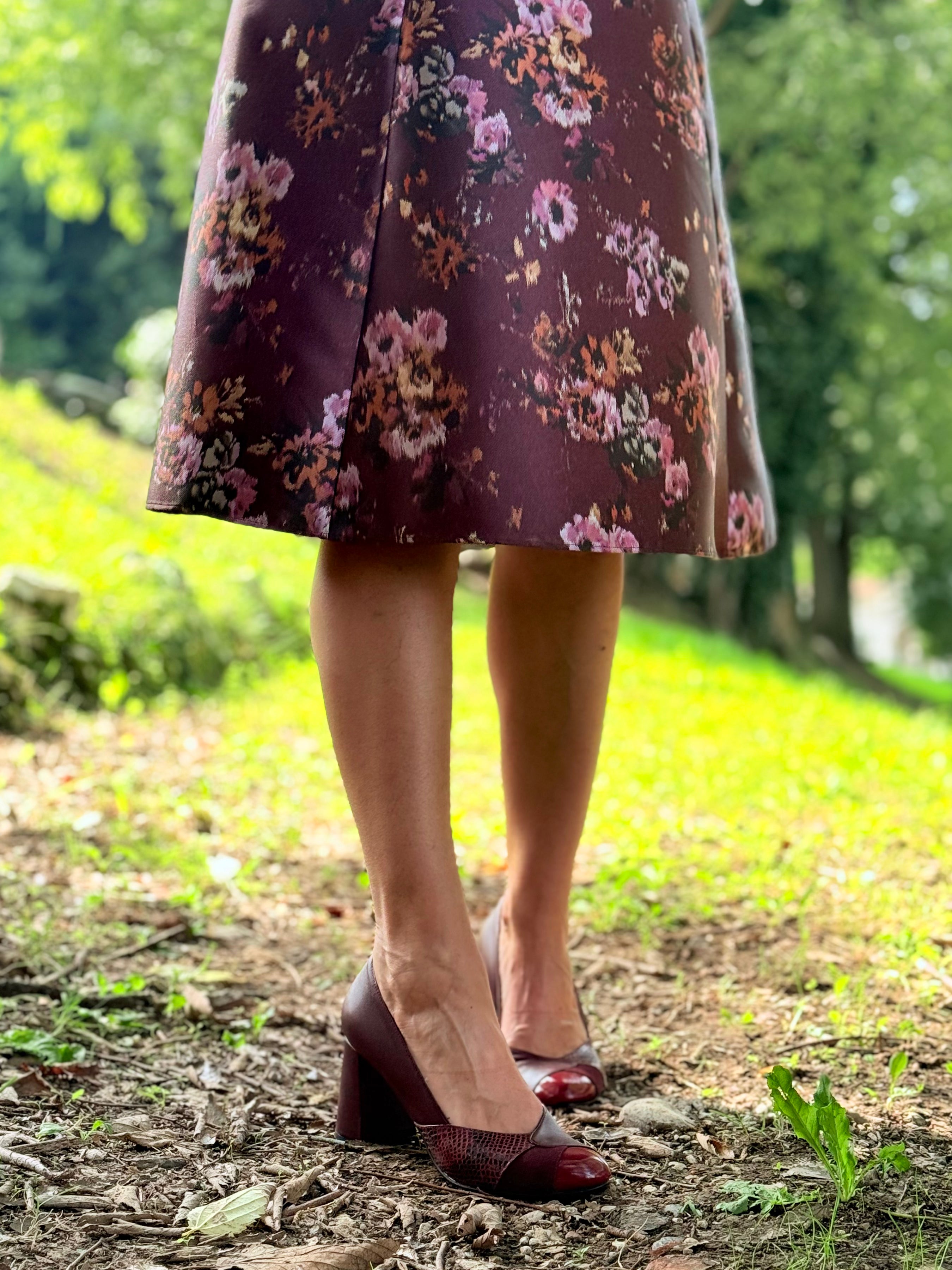 Image of Virna Bordeaux decolletè in nappa bordeaux tacco 8 cm artigianale marchigiano