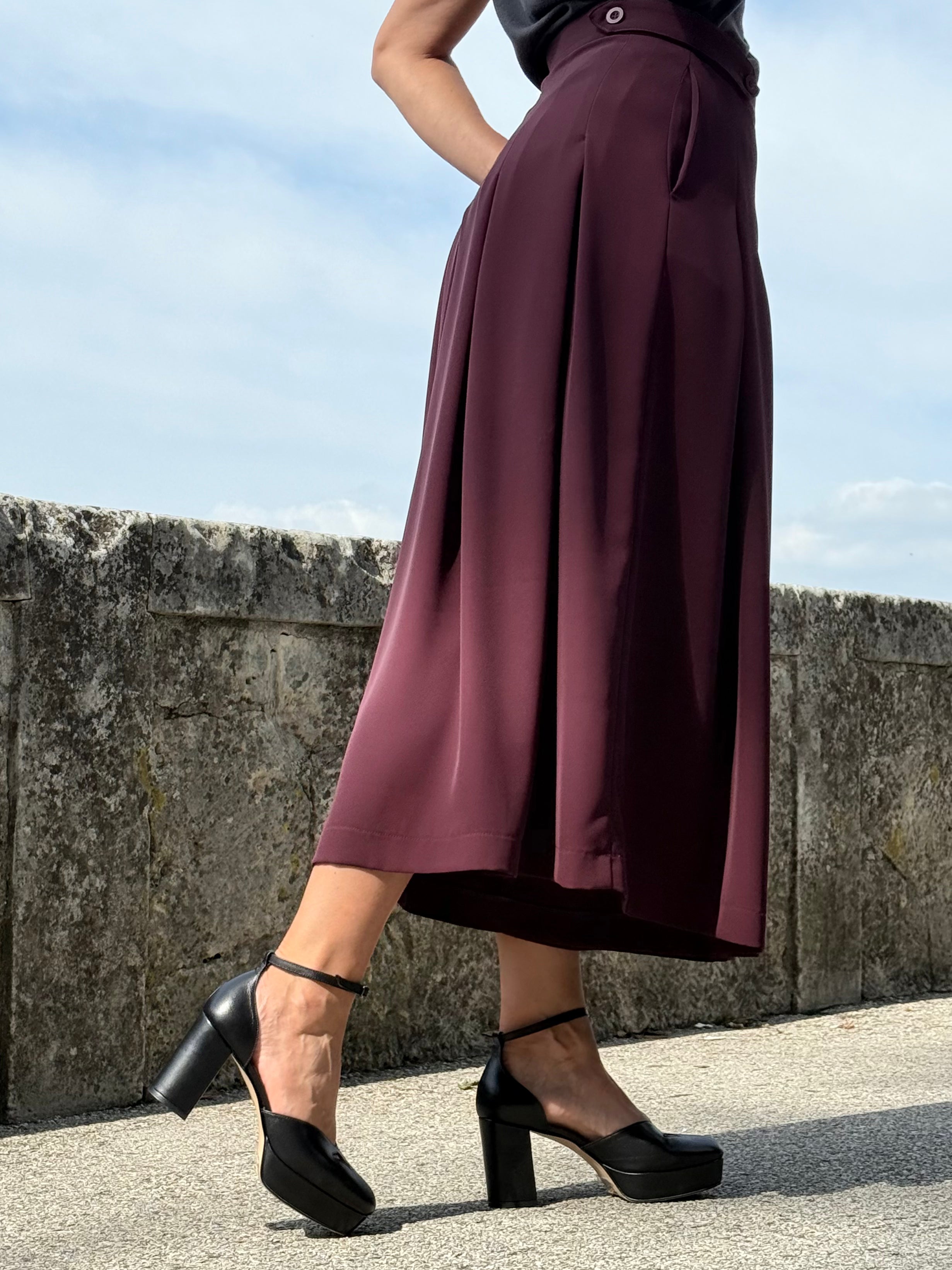 Dolly Black decollete in nappa nera con cinturino - tacco 8.5 - artigianale marchigiana