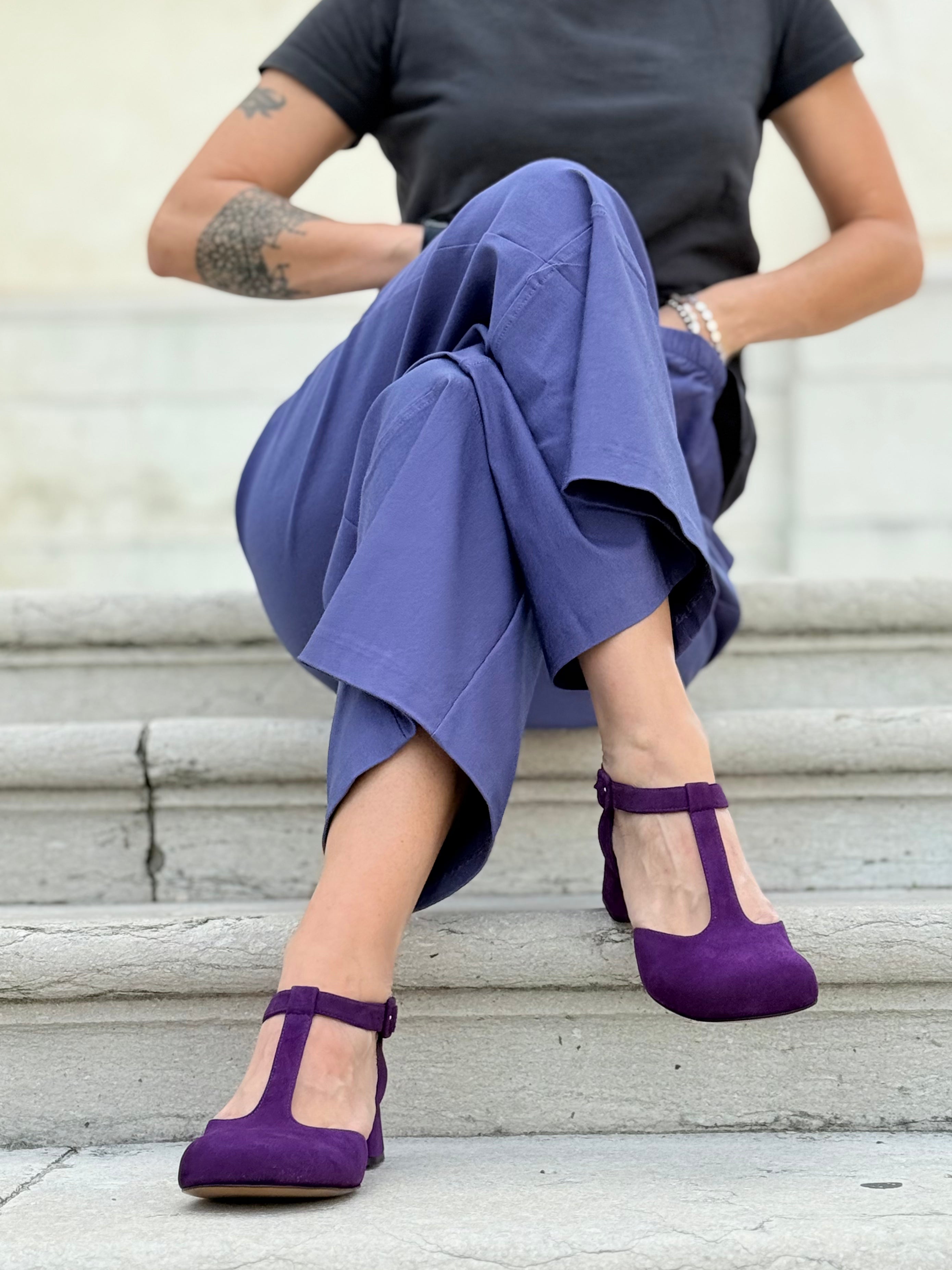 Image of Laos Purple decollete t-bar in camoscio viola tacco 3.5cm t-bar lagattaconglistivali