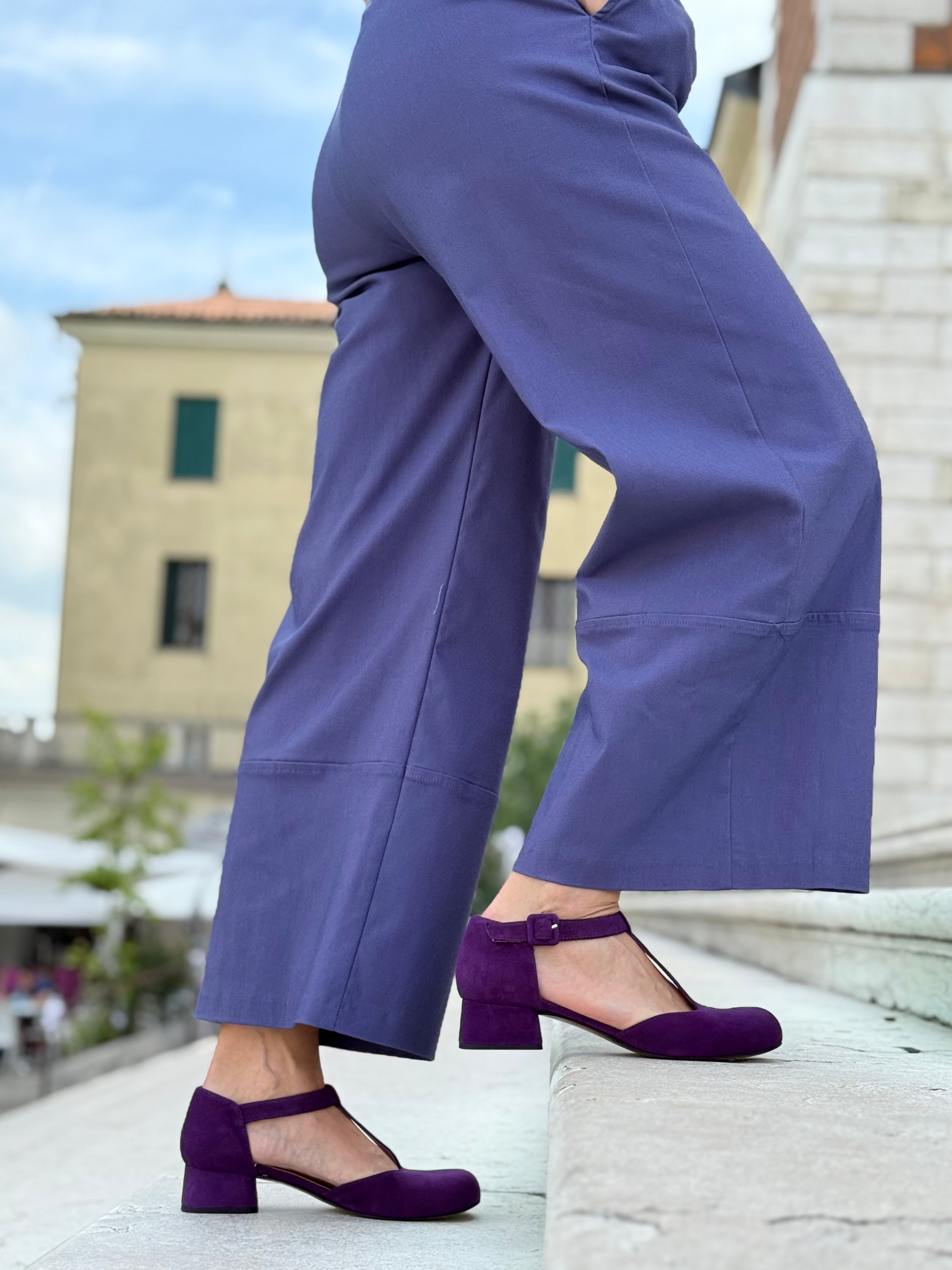 Image of Laos Purple decollete t-bar in camoscio viola tacco 3.5cm t-bar lagattaconglistivali