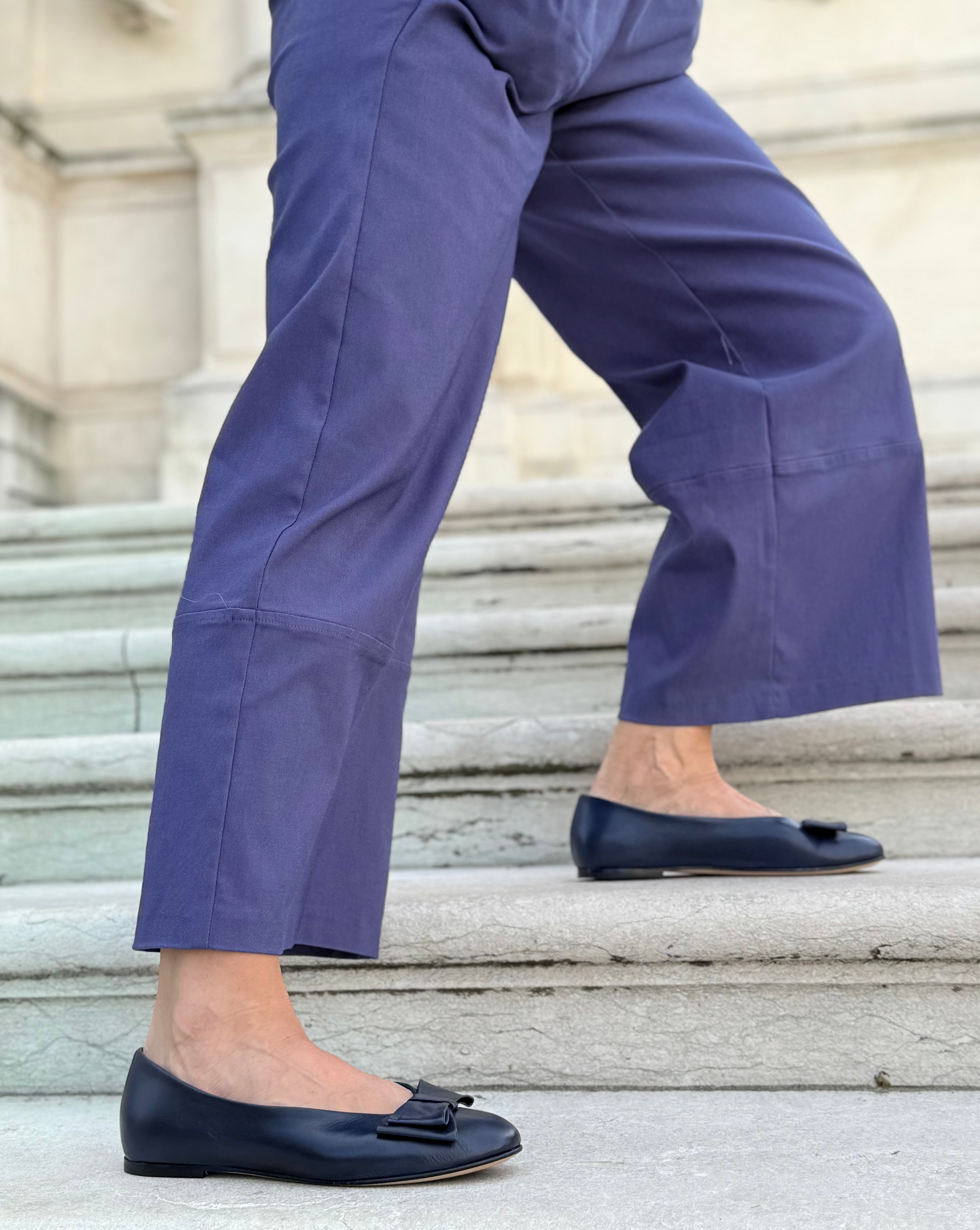 Image of Frack Blue ballerina a sacchetto in nappa blu lavorazione artigianale marchigiana