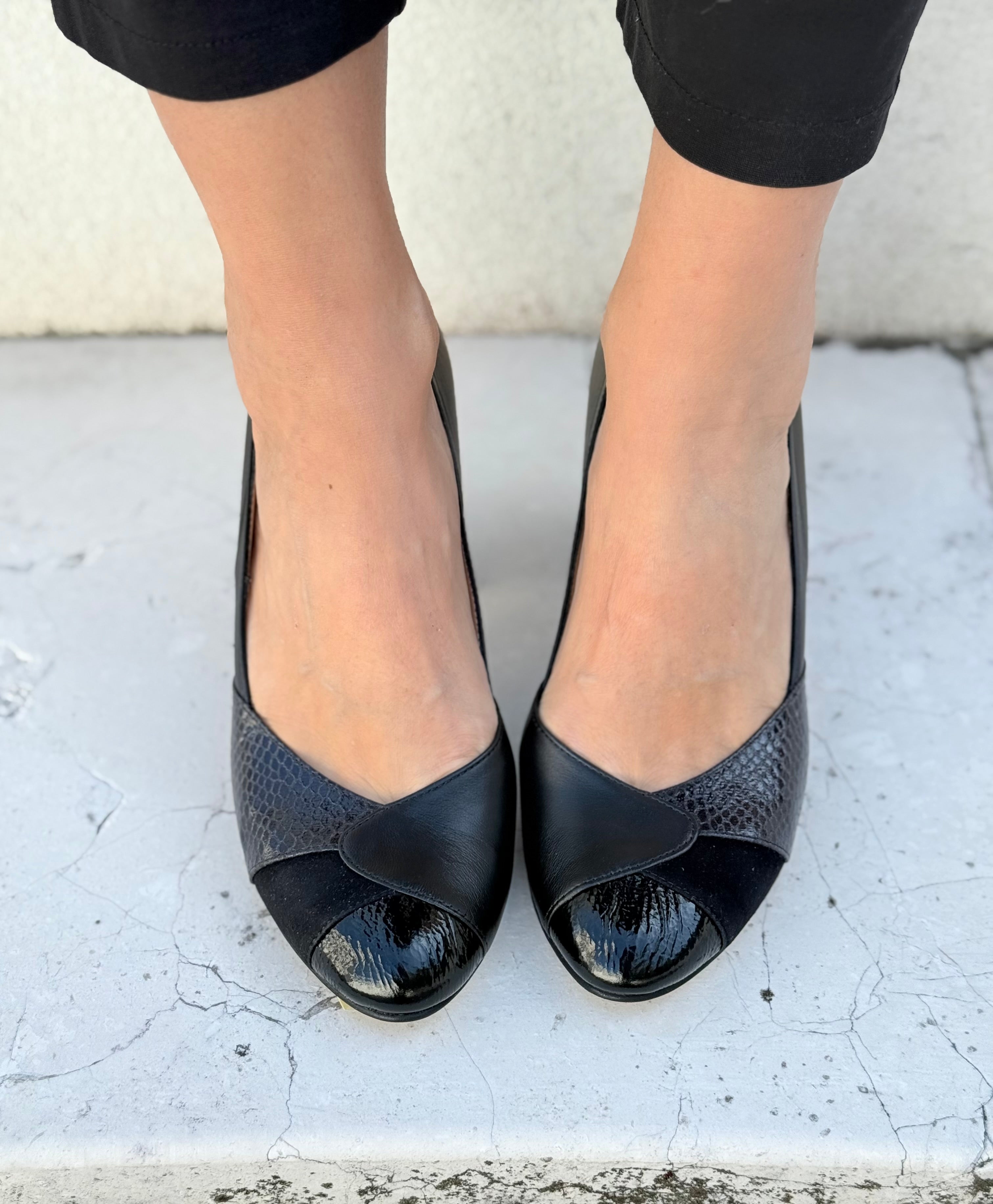 Virna  Black decolletè in nappa nera tacco 8 cm artigianale marchigiano