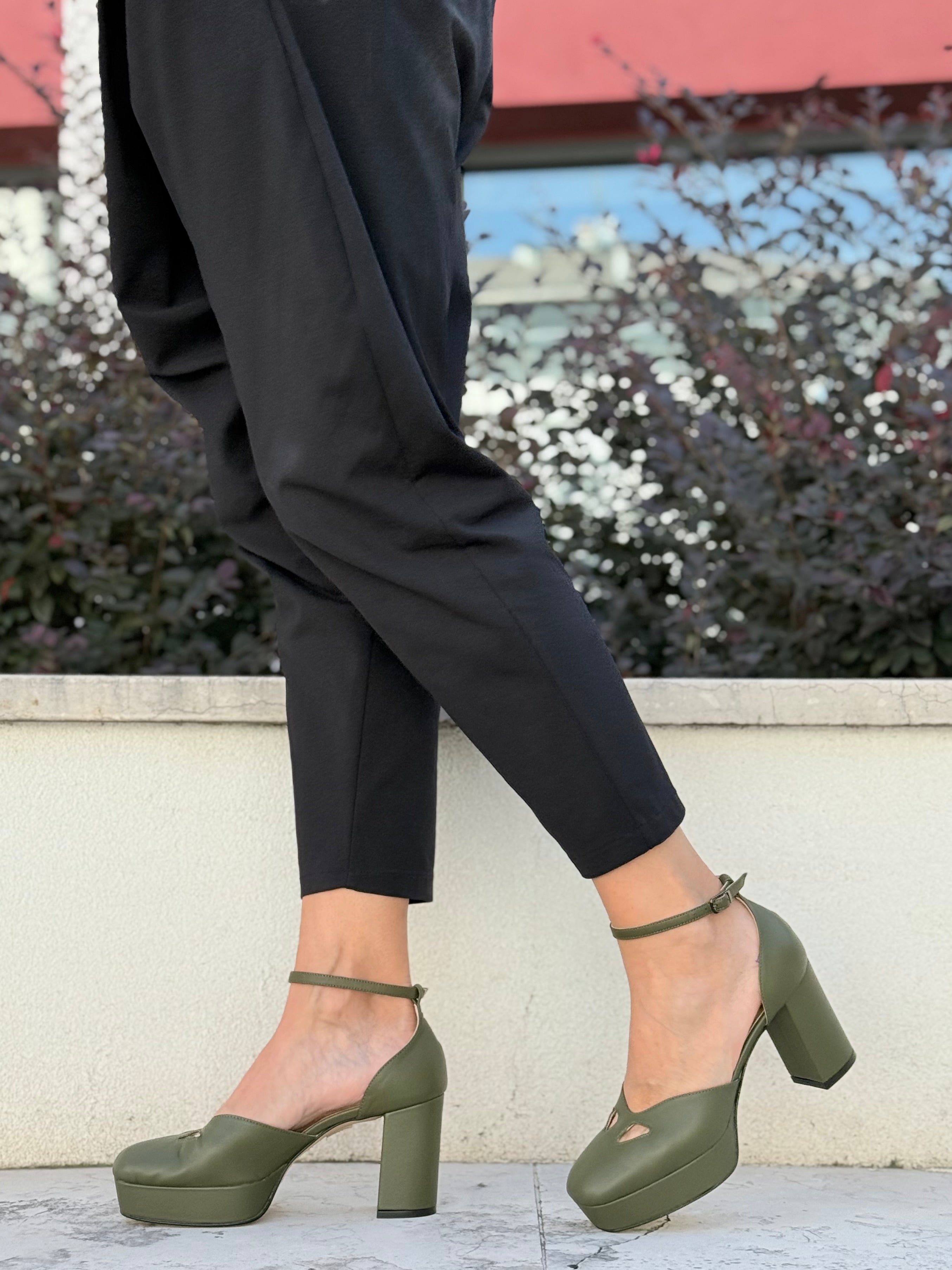 Image of Dolly Mili decollete in nappa verde militare con cinturino - tacco 8.5 - artigianale marchigiana