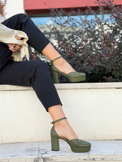 Image of Dolly Mili decollete in nappa verde militare con cinturino - tacco 8.5 - artigianale marchigiana