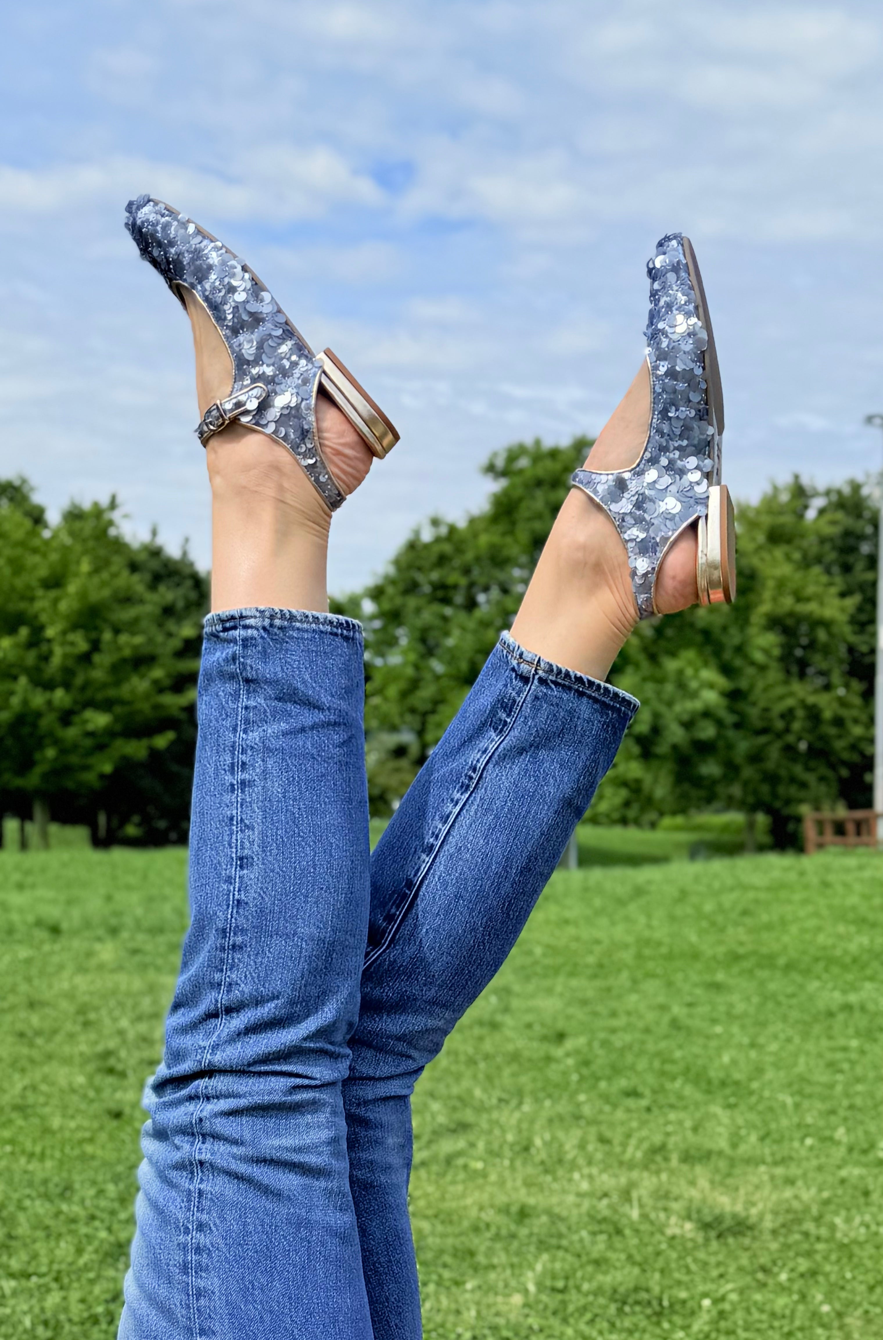 Image of VEG Arlene Cielo ballerina slingback con pailette azzurre artigianale toscana