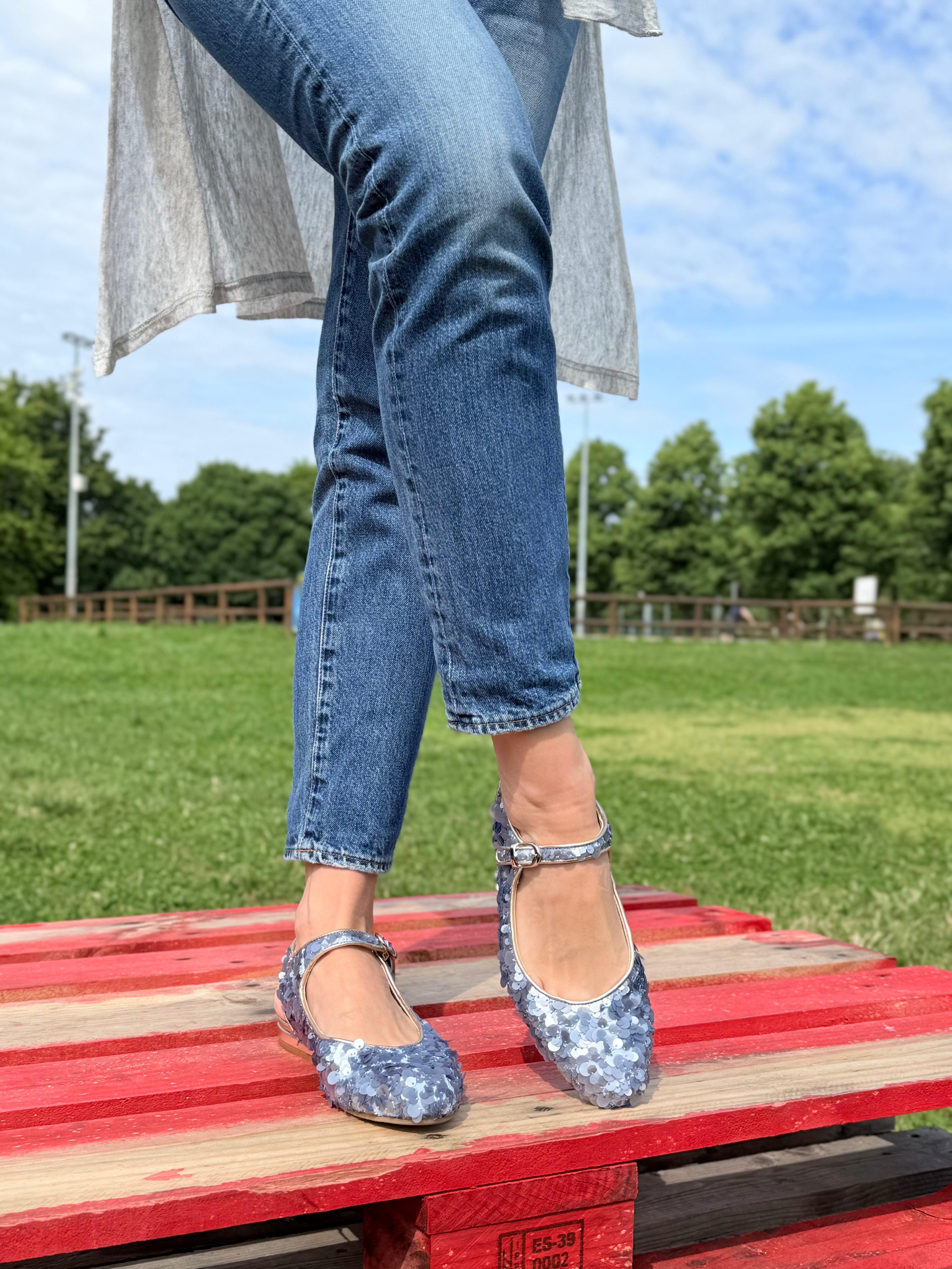 Image of VEG Arlene Cielo ballerina slingback con pailette azzurre artigianale toscana