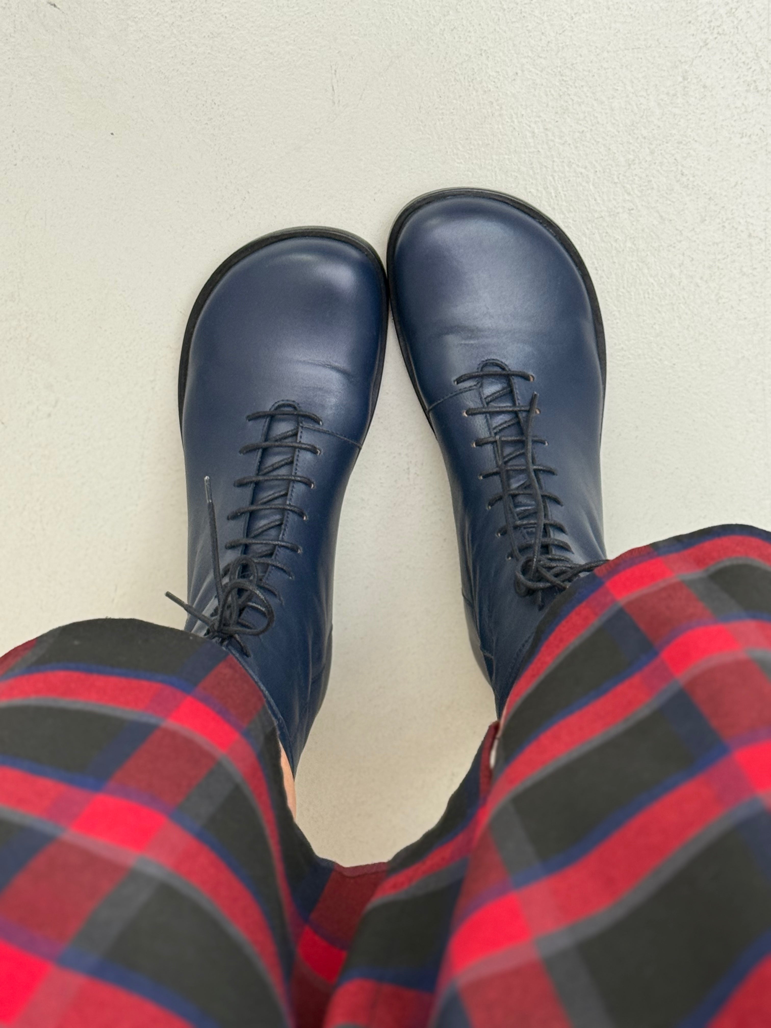 Image of Ozzy Ocean stivaletto allacciato in nappa blu con cerniera artigianale