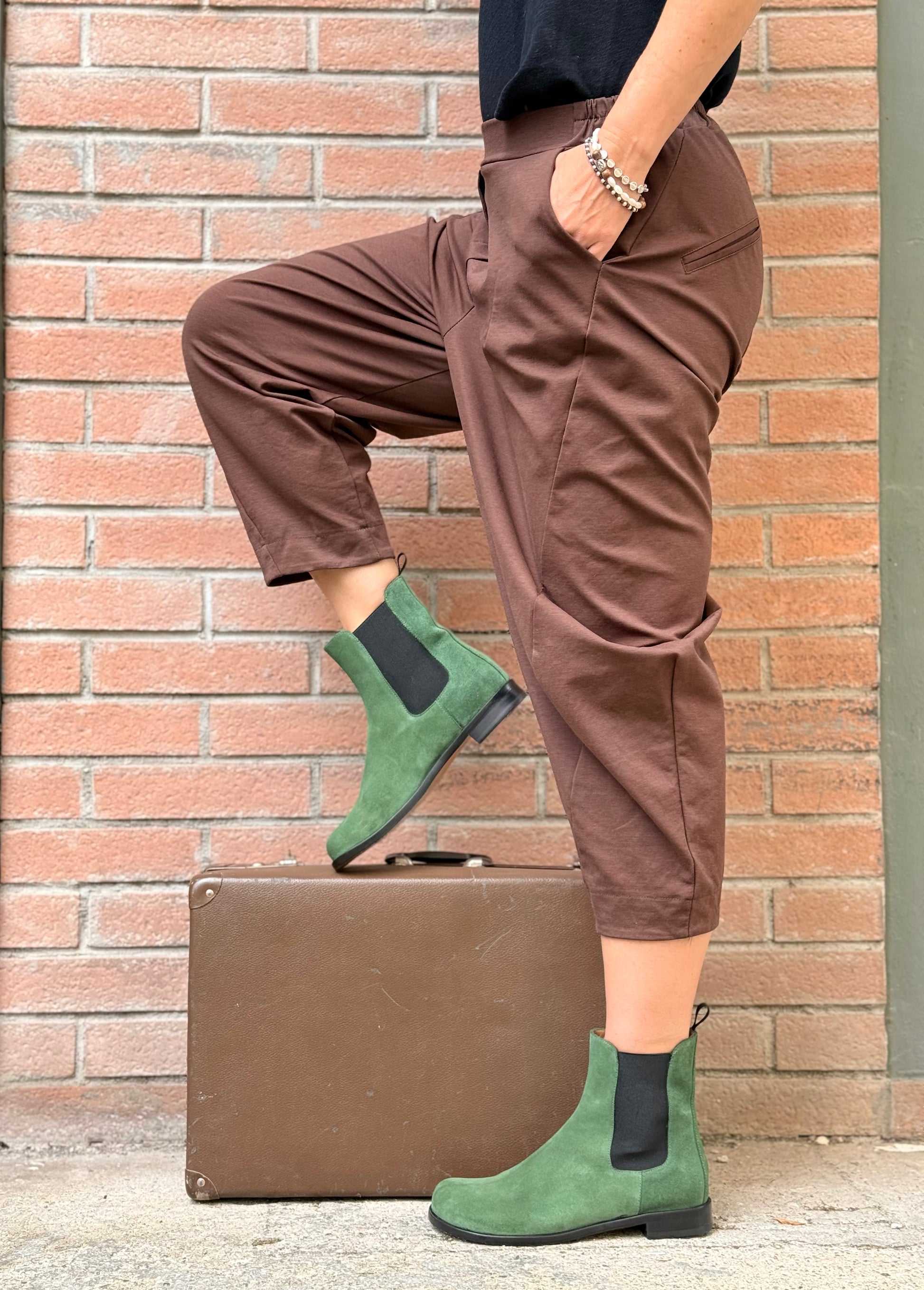Sugar Green stivaletto beatles in camoscio verde menta artigianale