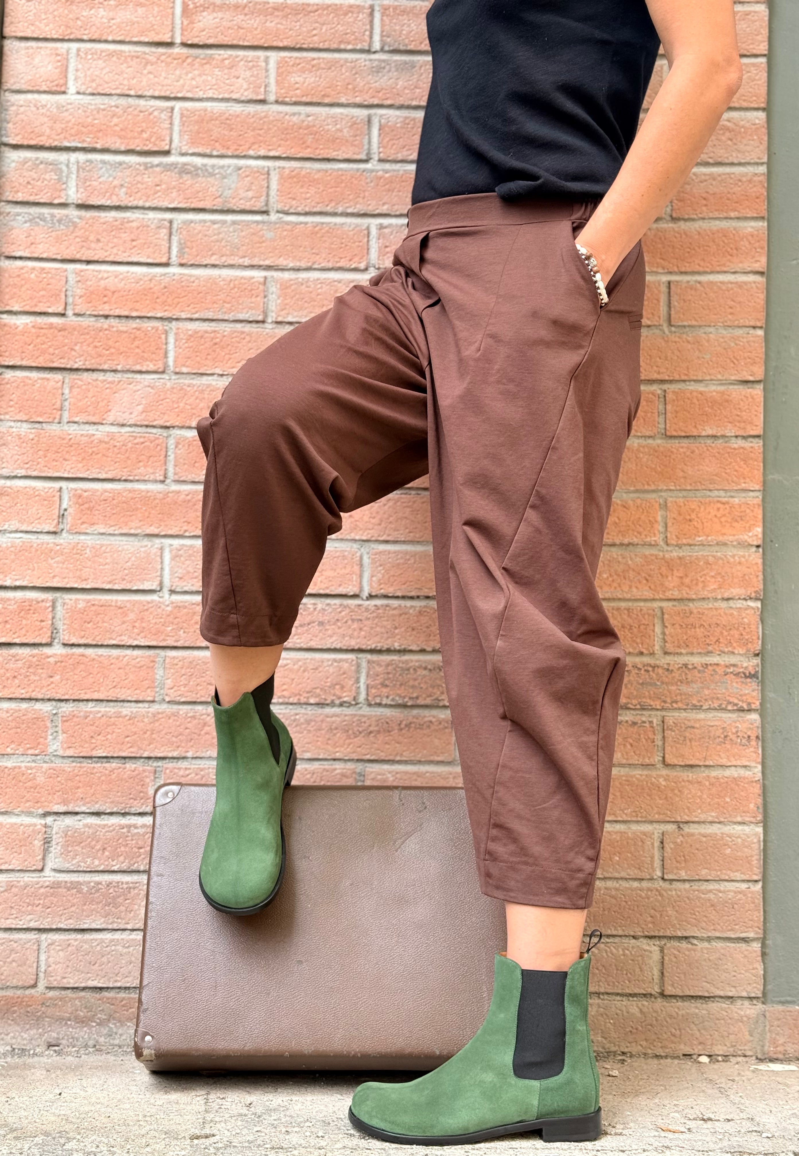 Image of Sugar Green stivaletto beatles in camoscio verde menta artigianale