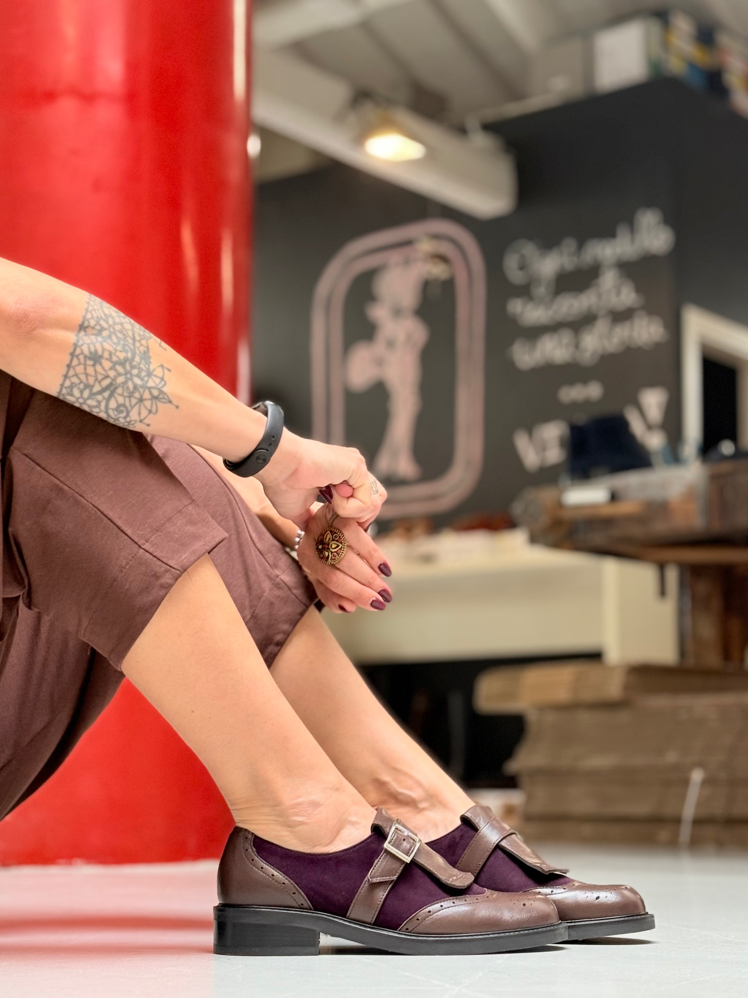 Ops Moka scarpa bassa in nappa marrone e camoscio bordeaux artigianale toscana