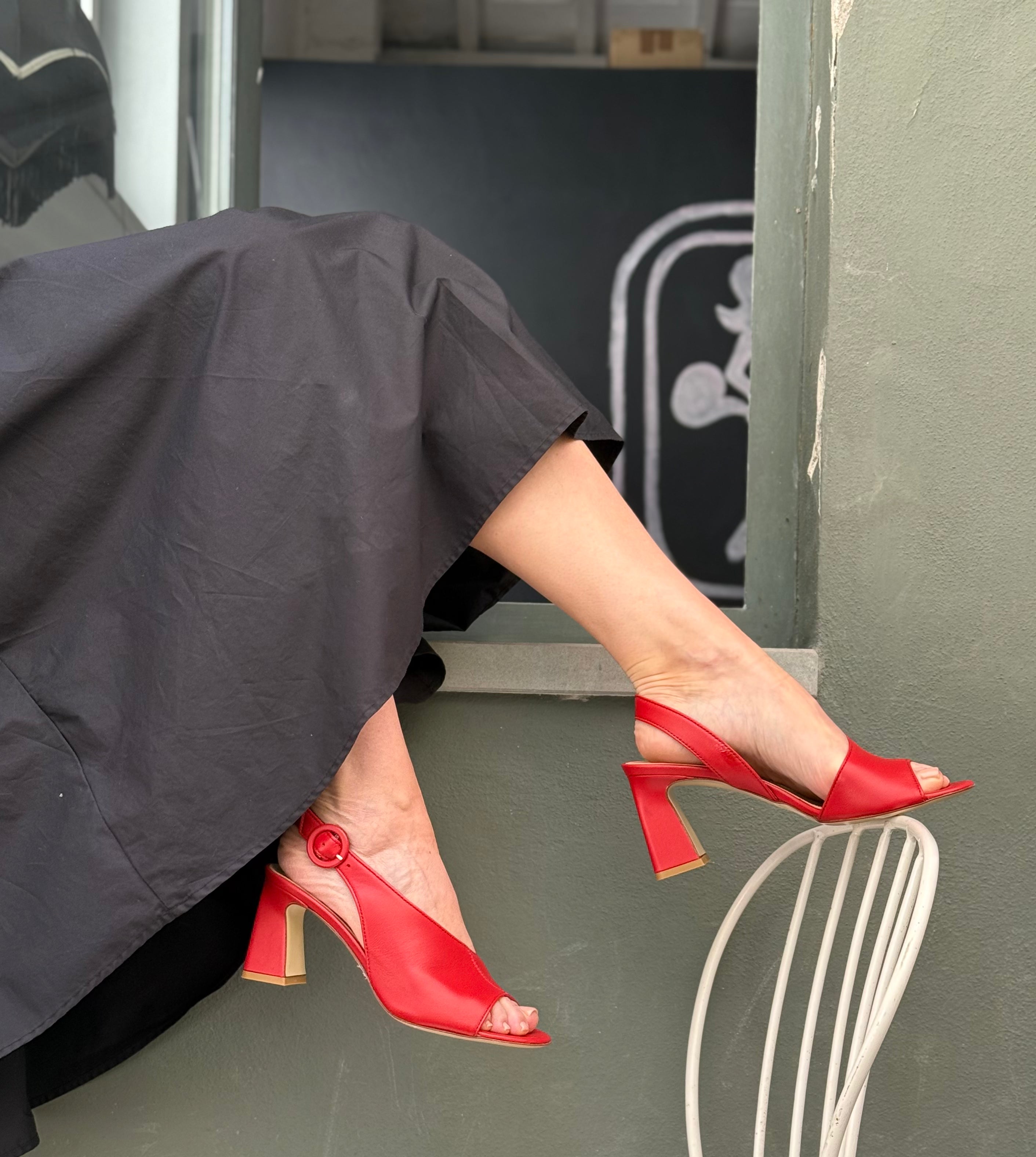 Image of Vinny Red sandalo open toe chanel in nappa rossa tacco 8cm artigianale marchigiana