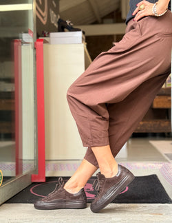 Image of Globe Moro sneakers in nappa e camoscio marrone artigianale marchigiana
