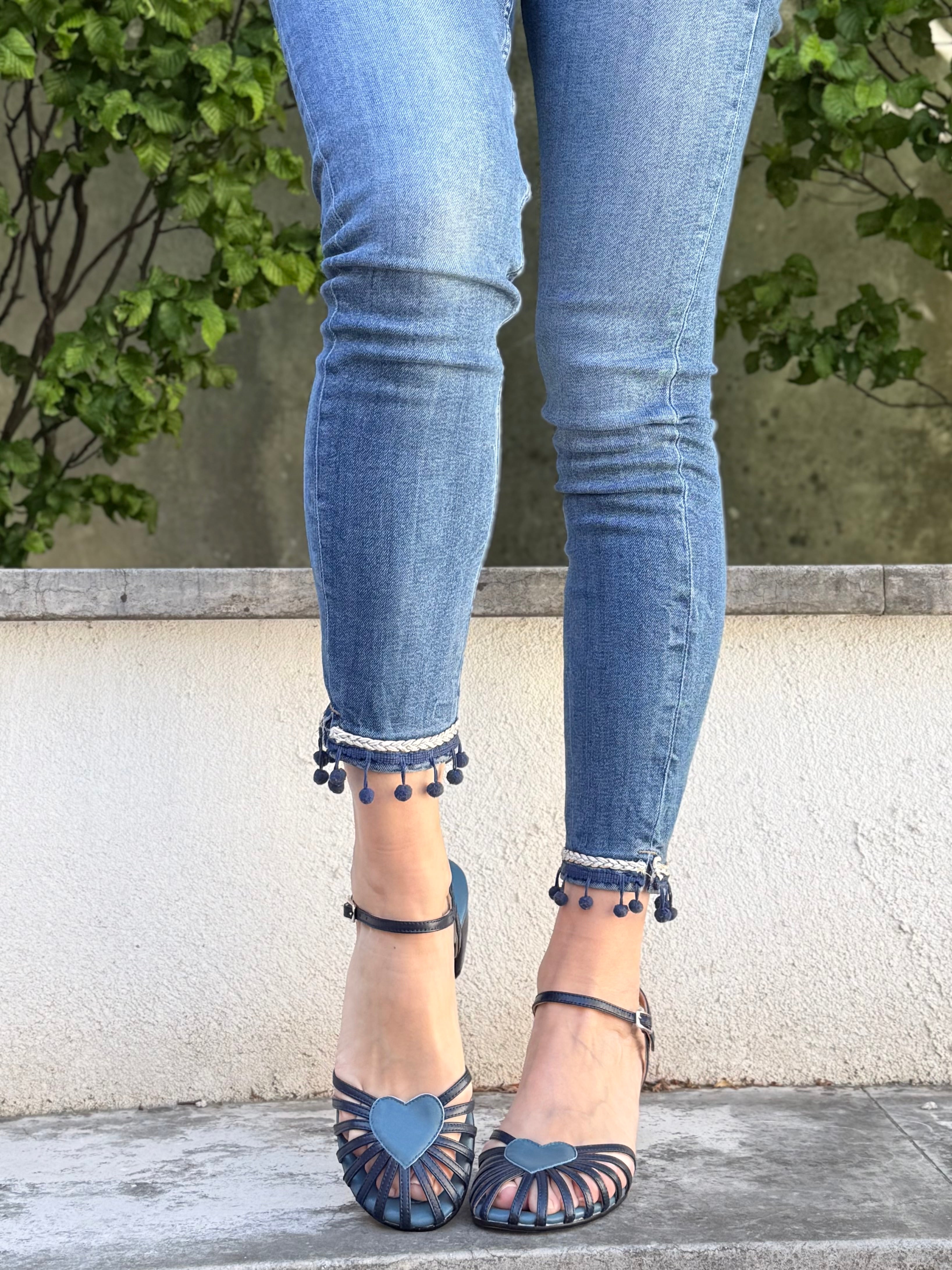 Image of Anouk Blue sandalo a cestino in nappa blu tacco 6 artigianale marchigiana