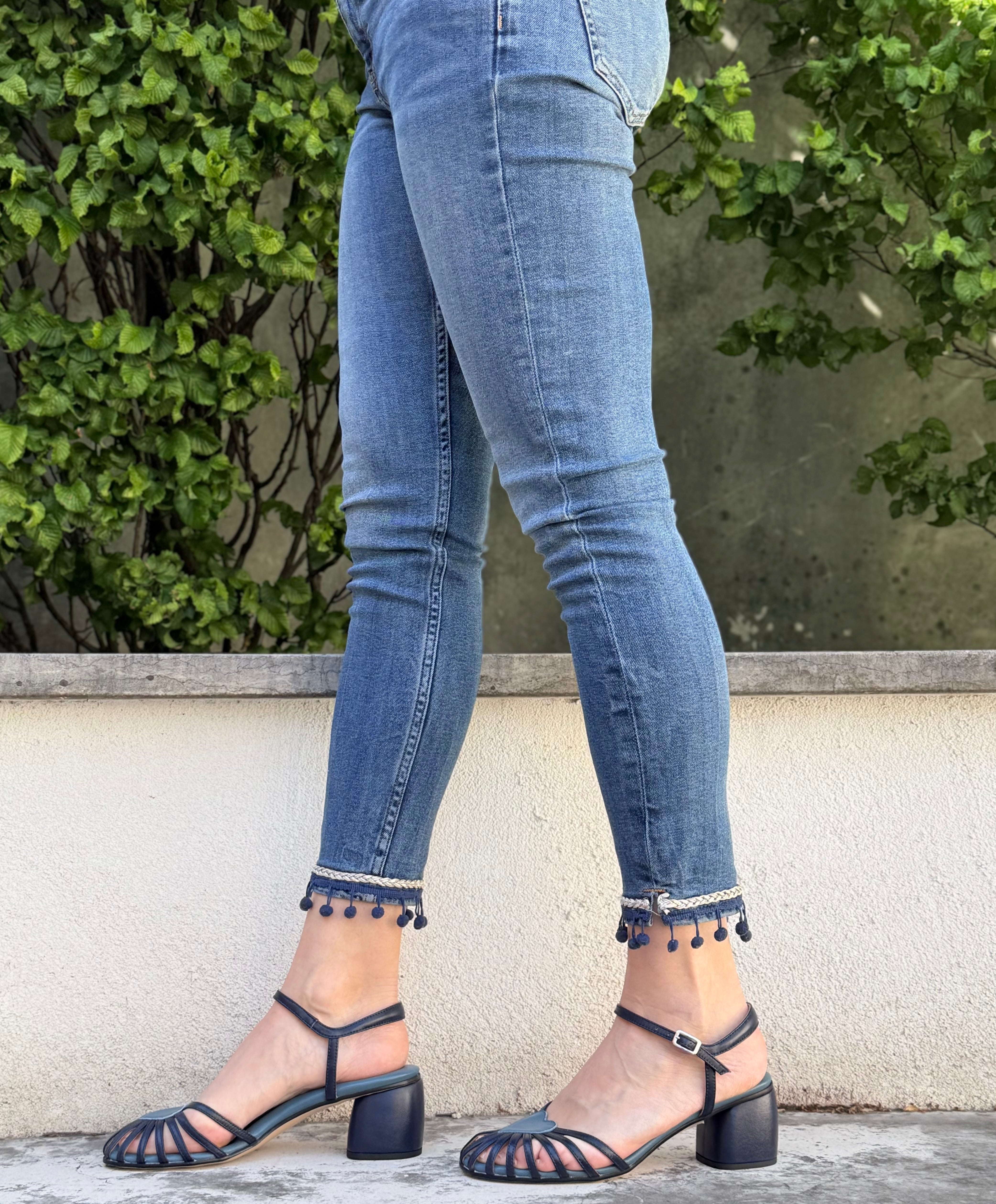 Image of Anouk Blue sandalo a cestino in nappa blu tacco 6 artigianale marchigiana