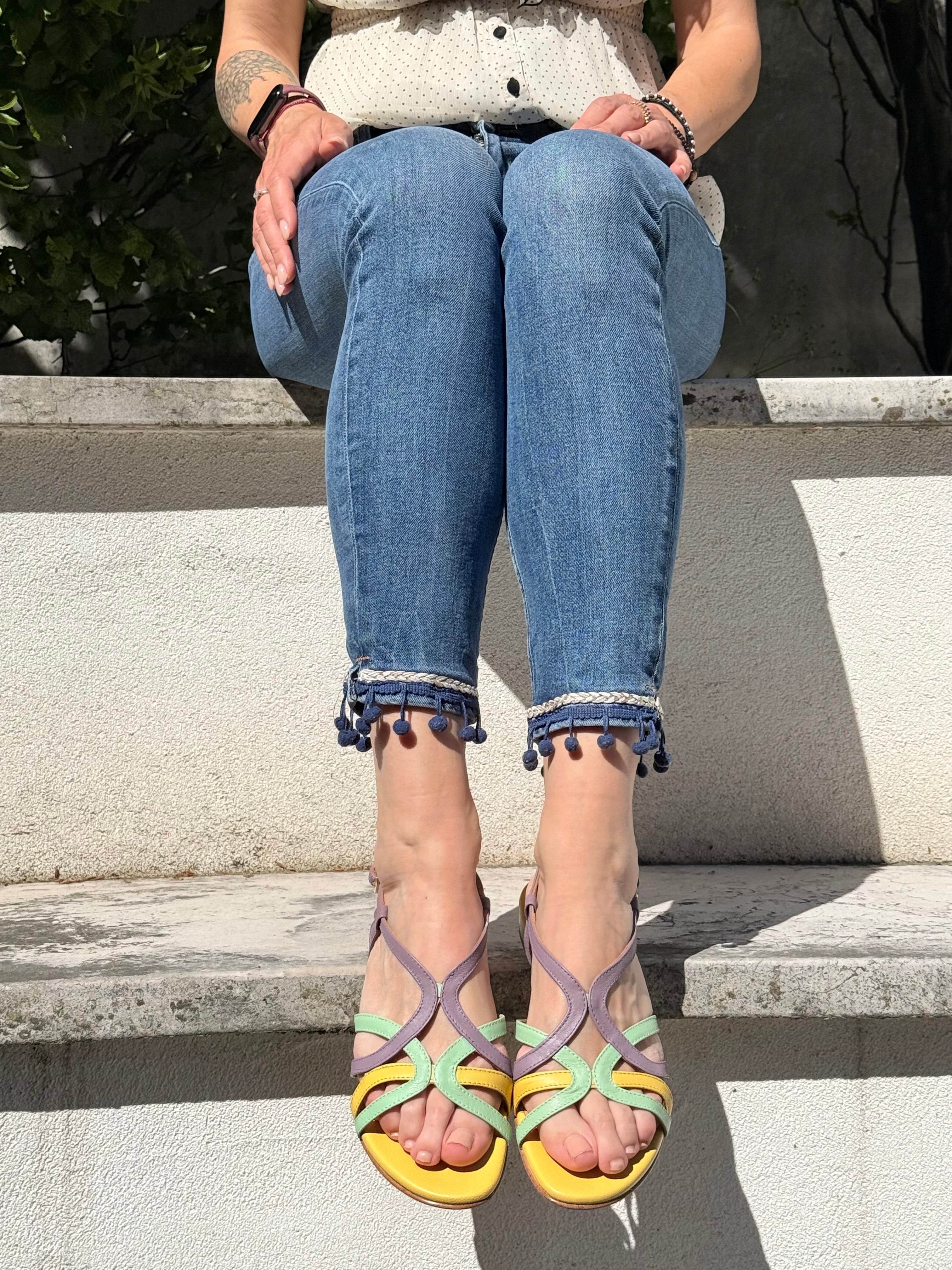 Image of Neo Yellow sandalino basso in nappa gialla - verde - viola tacco 2 artigianale marchigiana