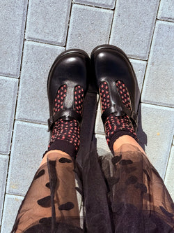 Image of Kola Black bebe t-bar in nappa nera artigianale marchigiana