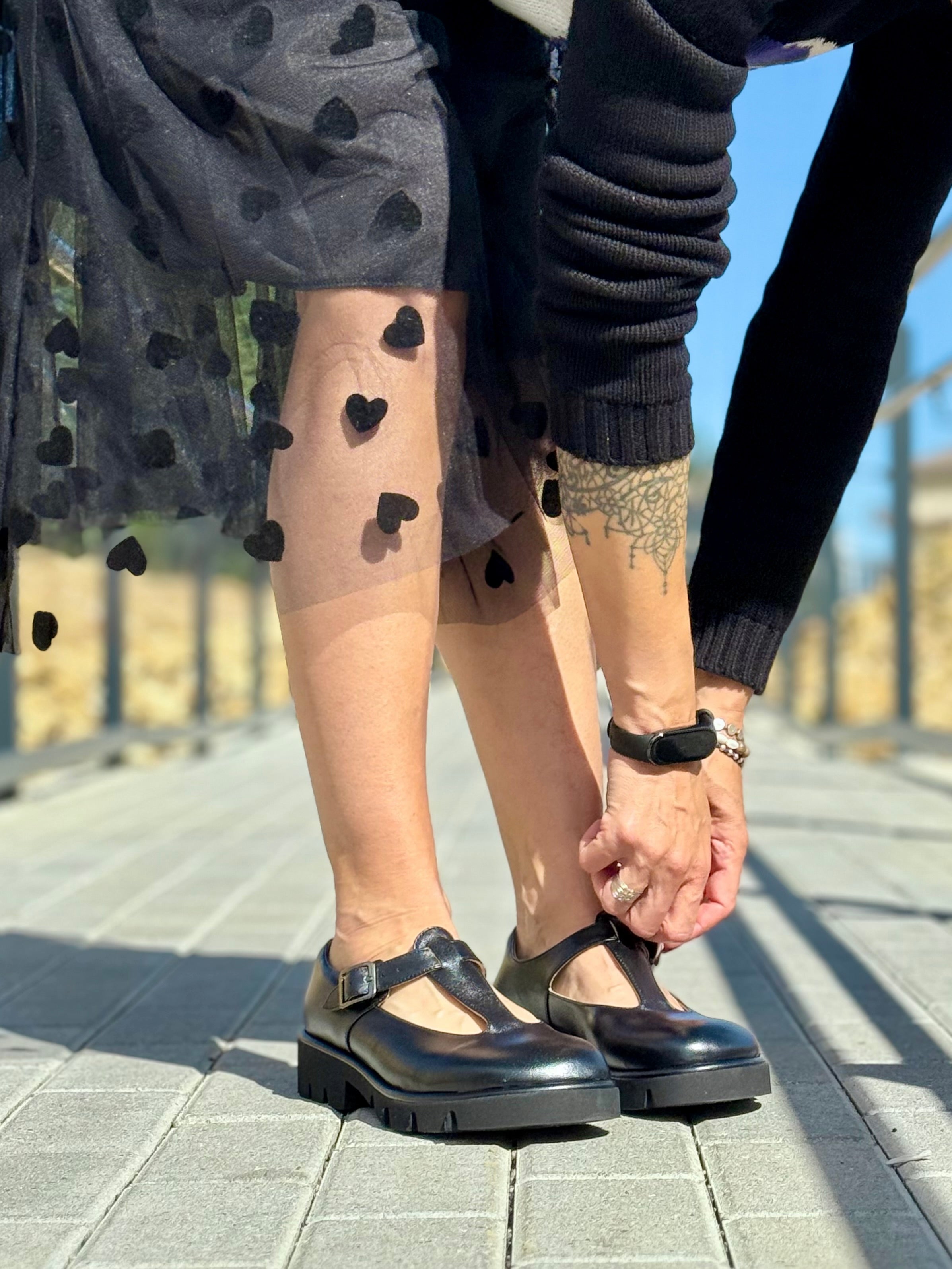 Kola Black bebe t-bar in nappa nera artigianale marchigiana