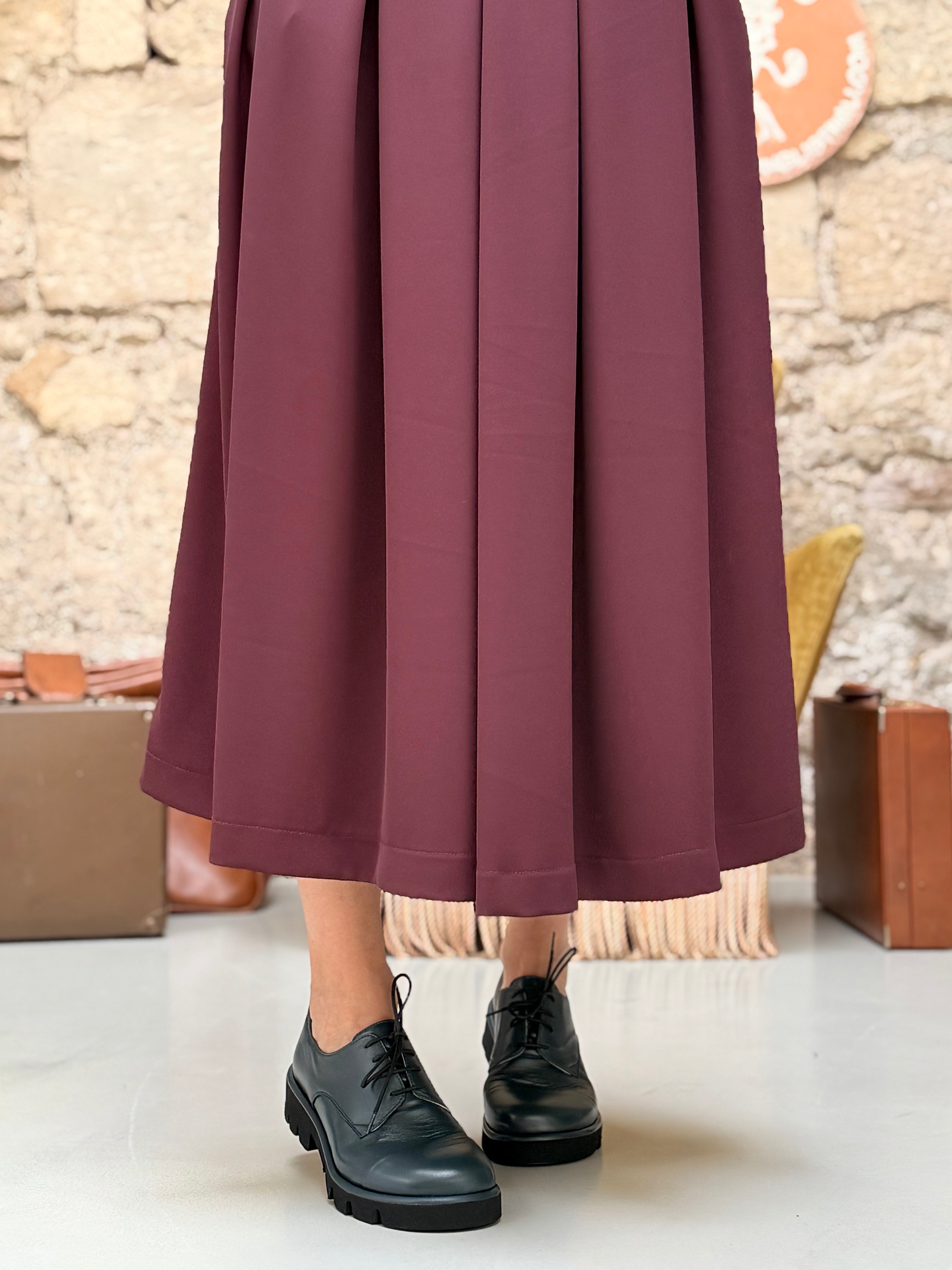 Image of Bob Pet lavorazione a sacchetto in nappa petrolio artigianale marchigiana