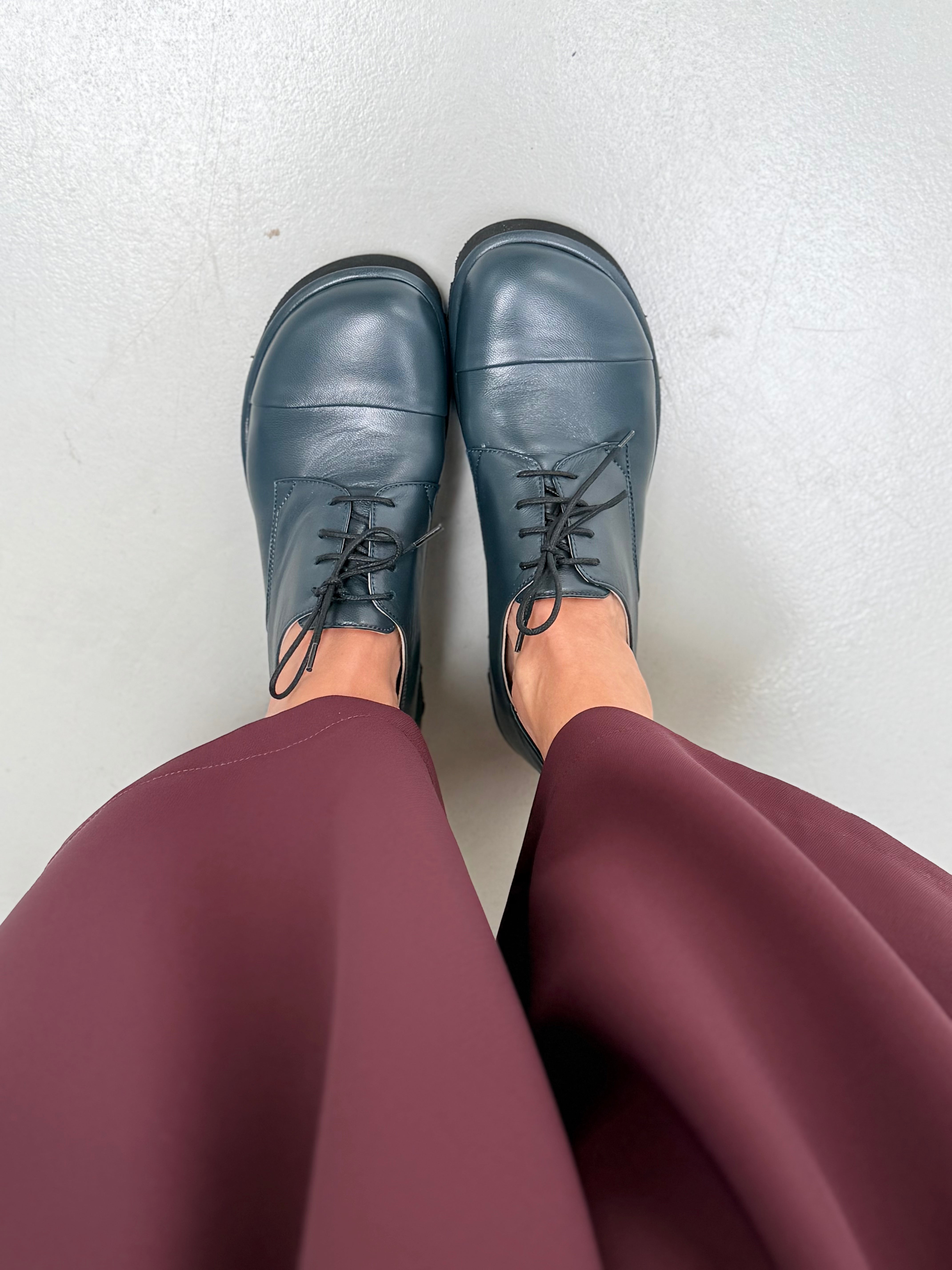 Image of Bob Pet lavorazione a sacchetto in nappa petrolio artigianale marchigiana