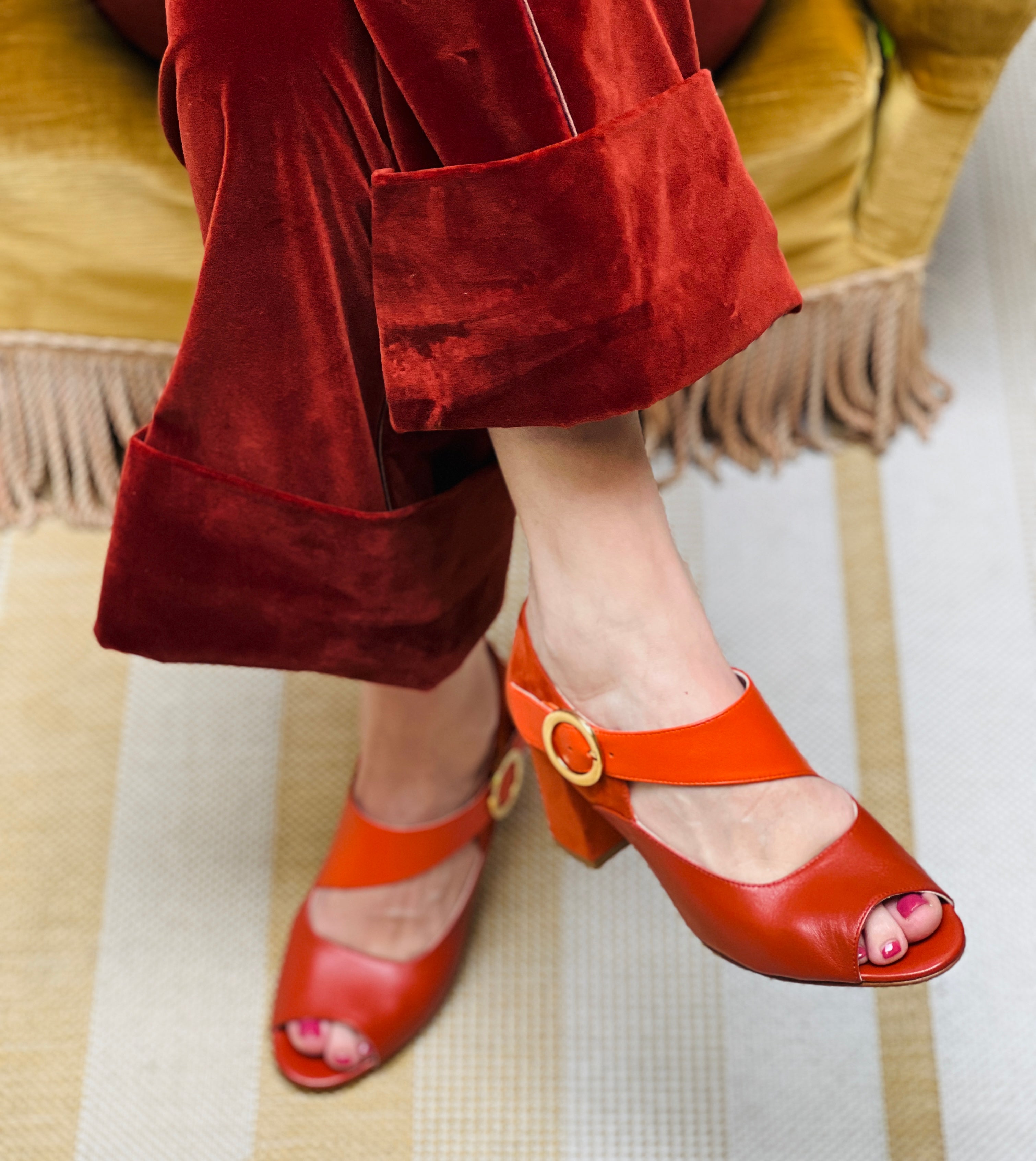 Image of Carioca Brick sandalo in pelle e camoscio aperto color ruggine tacco 7.5 artigianale toscana