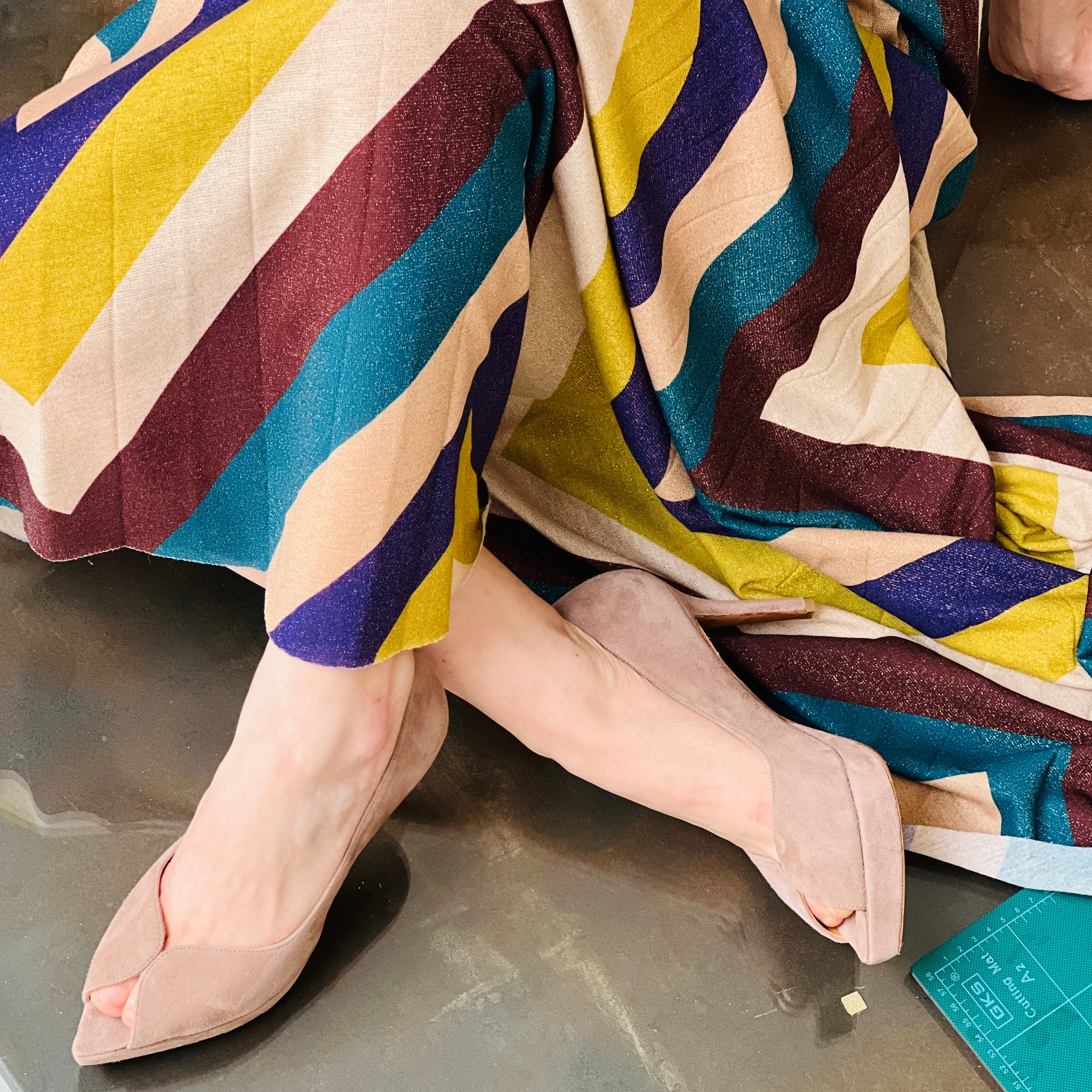 Image of Squid decolletè spuntata beige con plateau e tacco alto artigianale