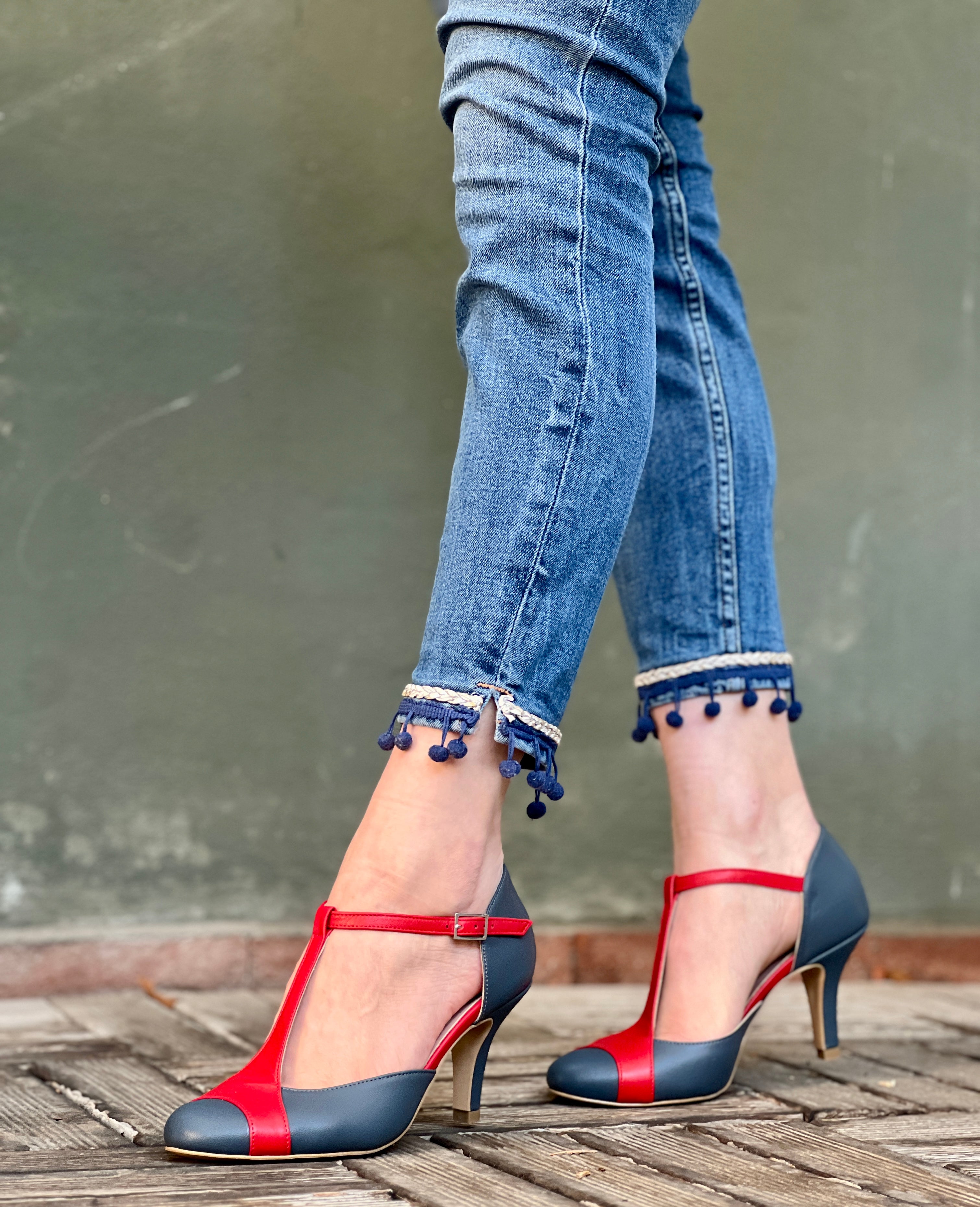 Mindy Blue Ardesia scarpetta t bar in tacco 8 cm in nappa grigia e rossa artigianale