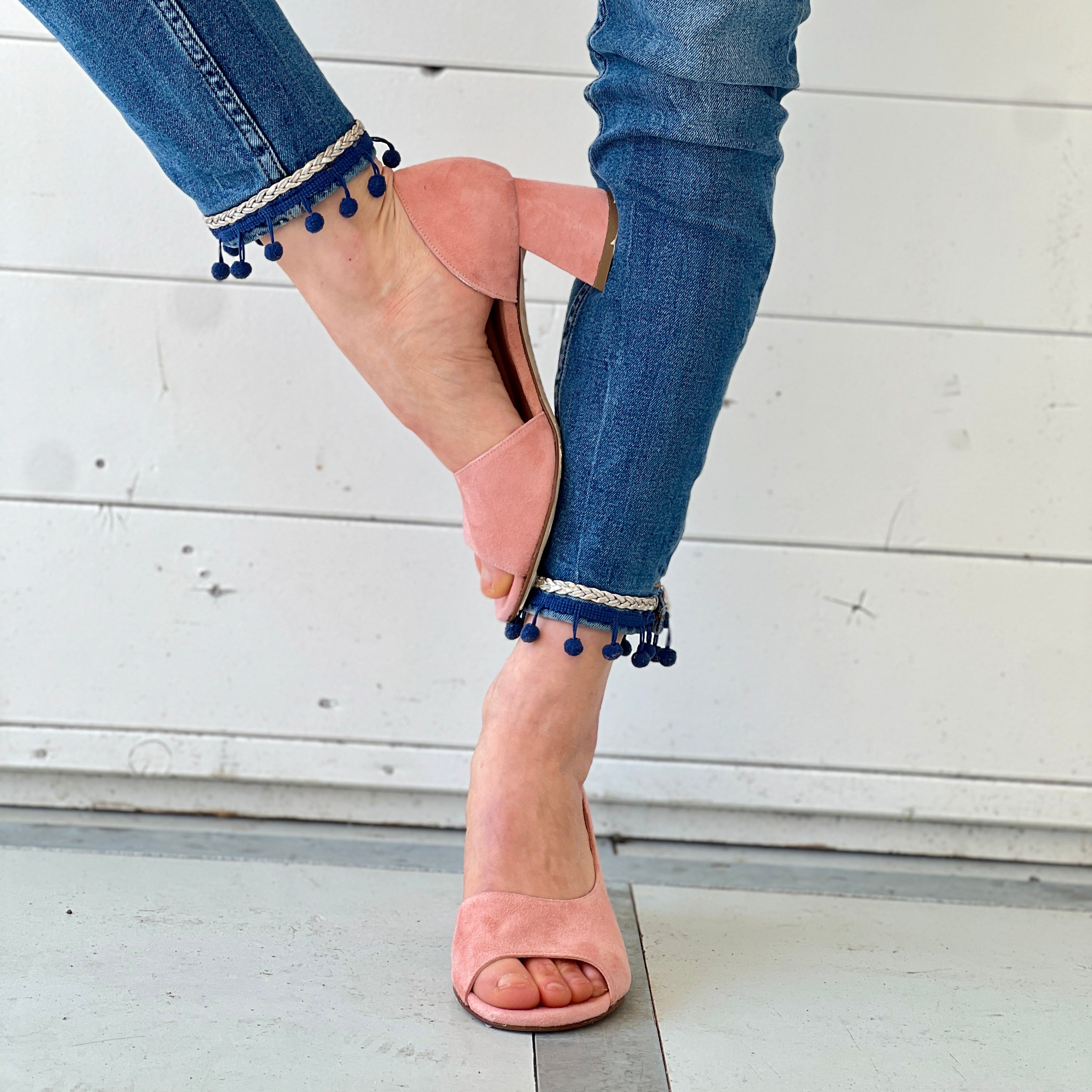 Image of Dalì Pink spuntata d'orsay tacco 5 cm. camoscio rosa artigianale toscana