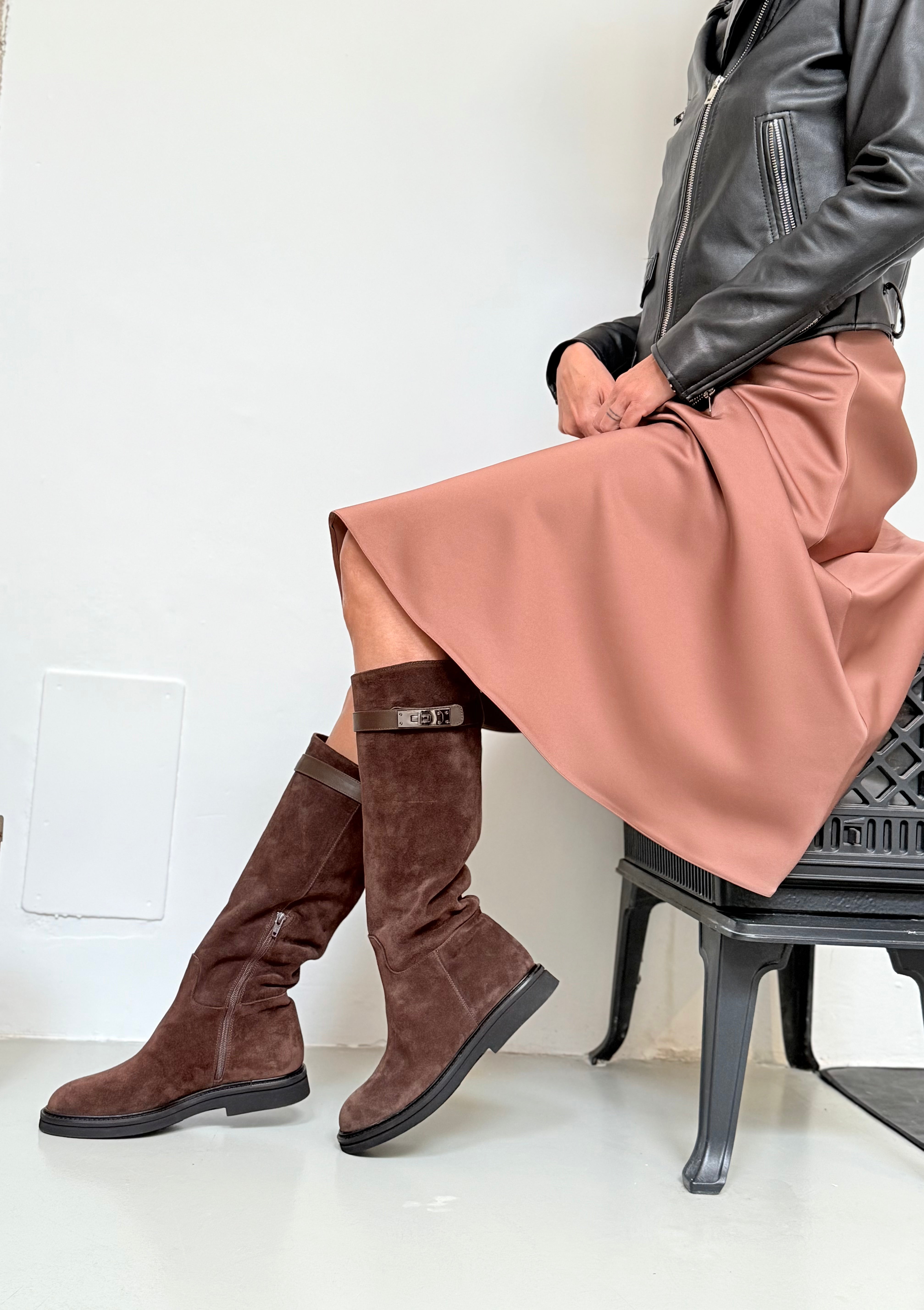 La Gatta Con Gli Stivali