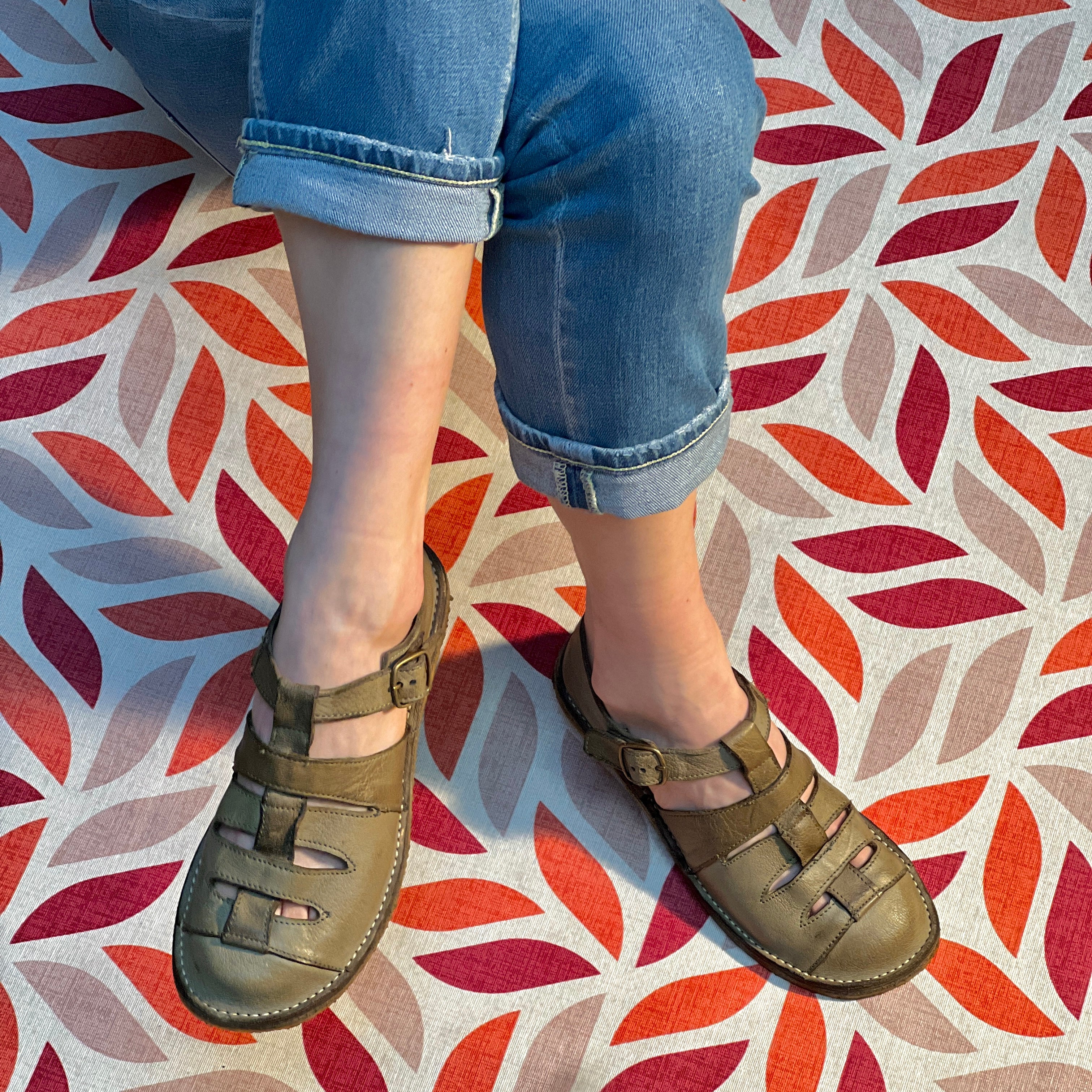 Hippy Mint scarpa bassa in pelle verde suola crepe artigianale toscana