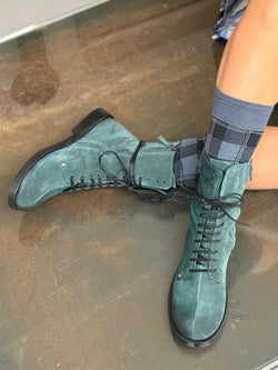 Image of Ramones Green anfibio in nappa e camoscio verde artigianale marchigiana